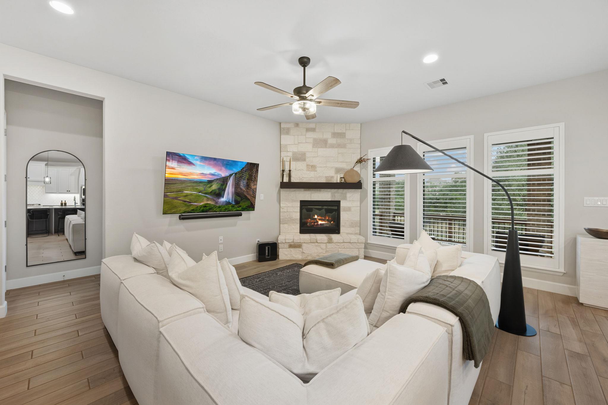 422 Bridle Trl, New Braunfels, TX 78132