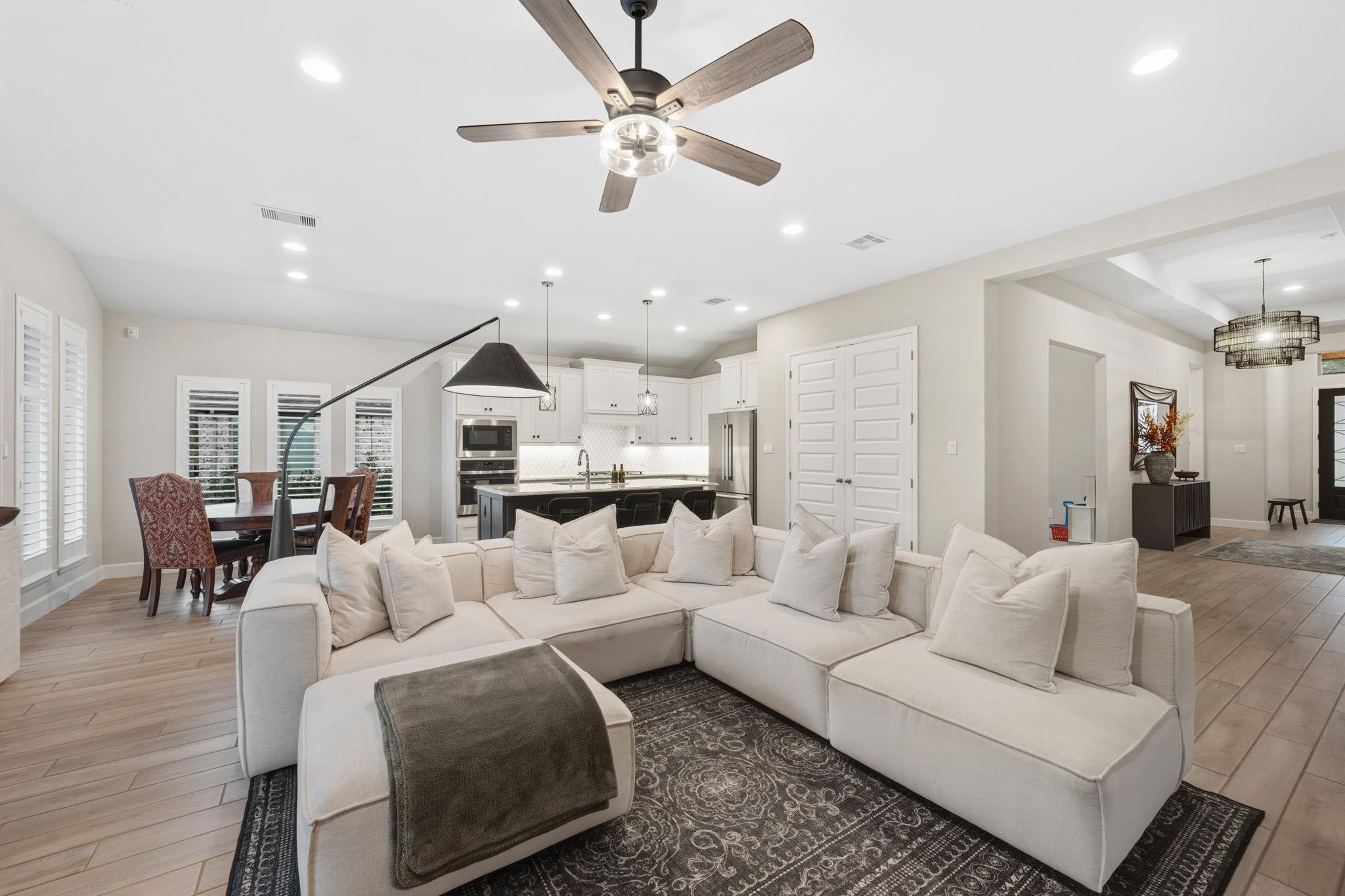 422 Bridle Trl, New Braunfels, TX 78132