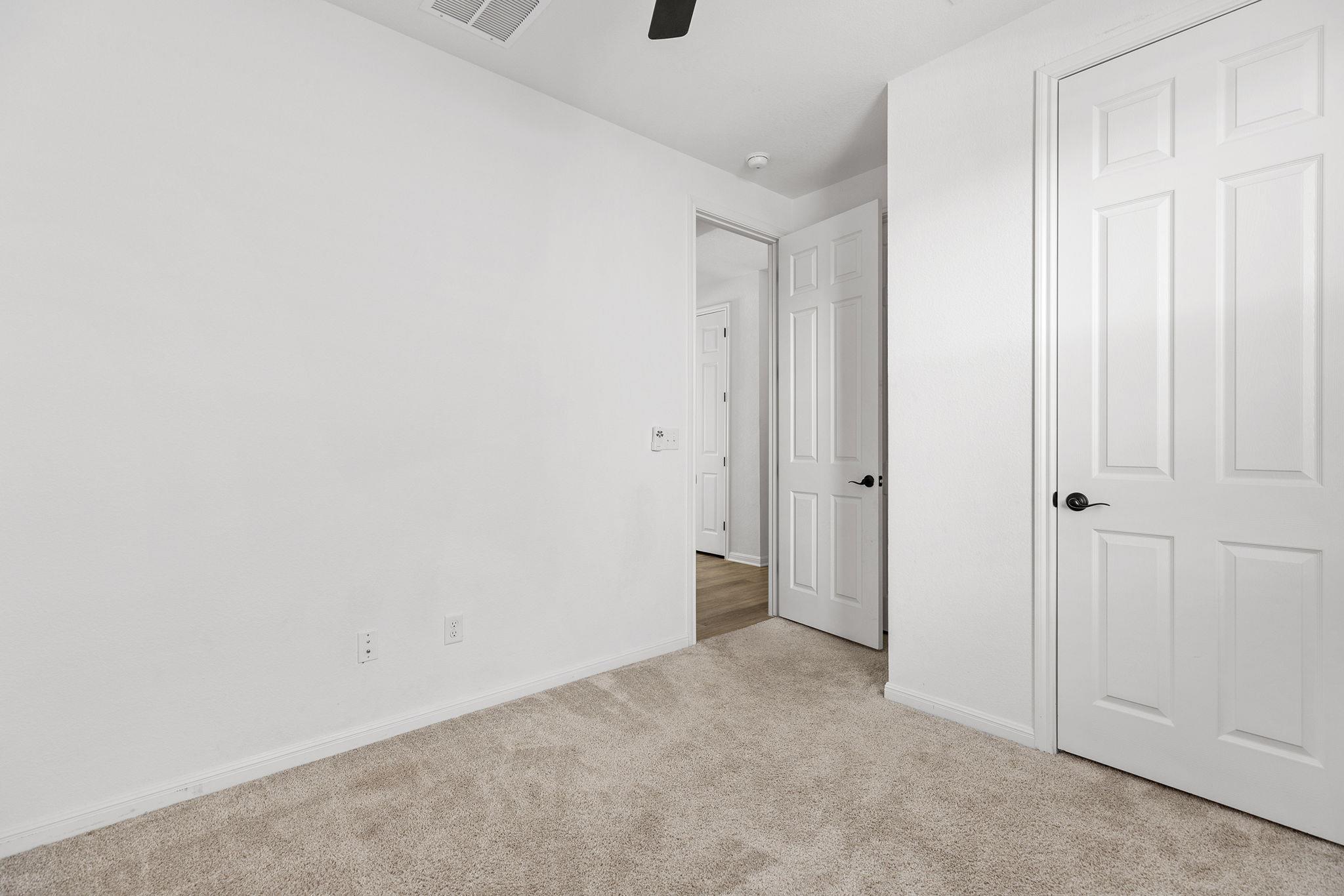 612 Seabiscuit Dr, Jarrell, TX 76537