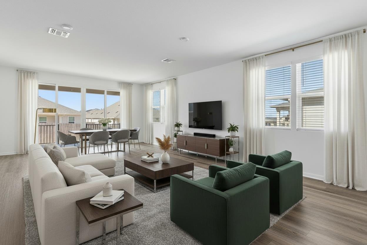 612 Seabiscuit Dr, Jarrell, TX 76537