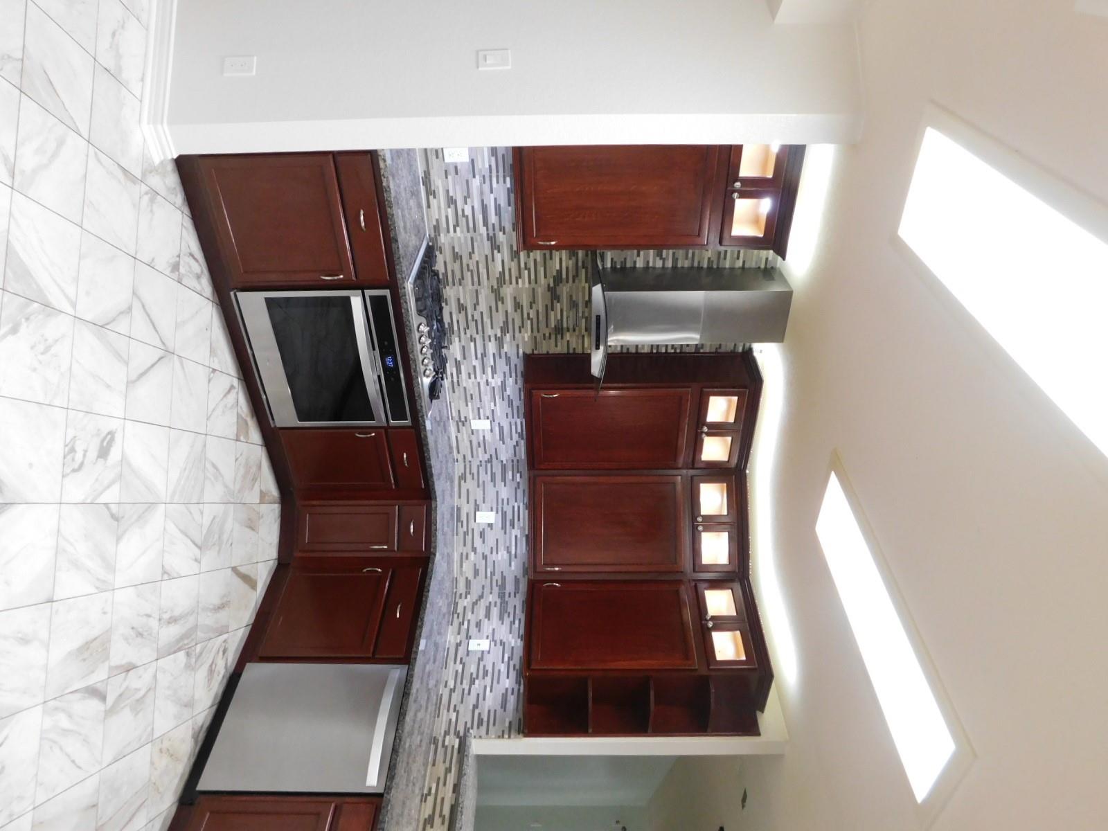 1301 Leah Ln, Round Rock, TX 78665