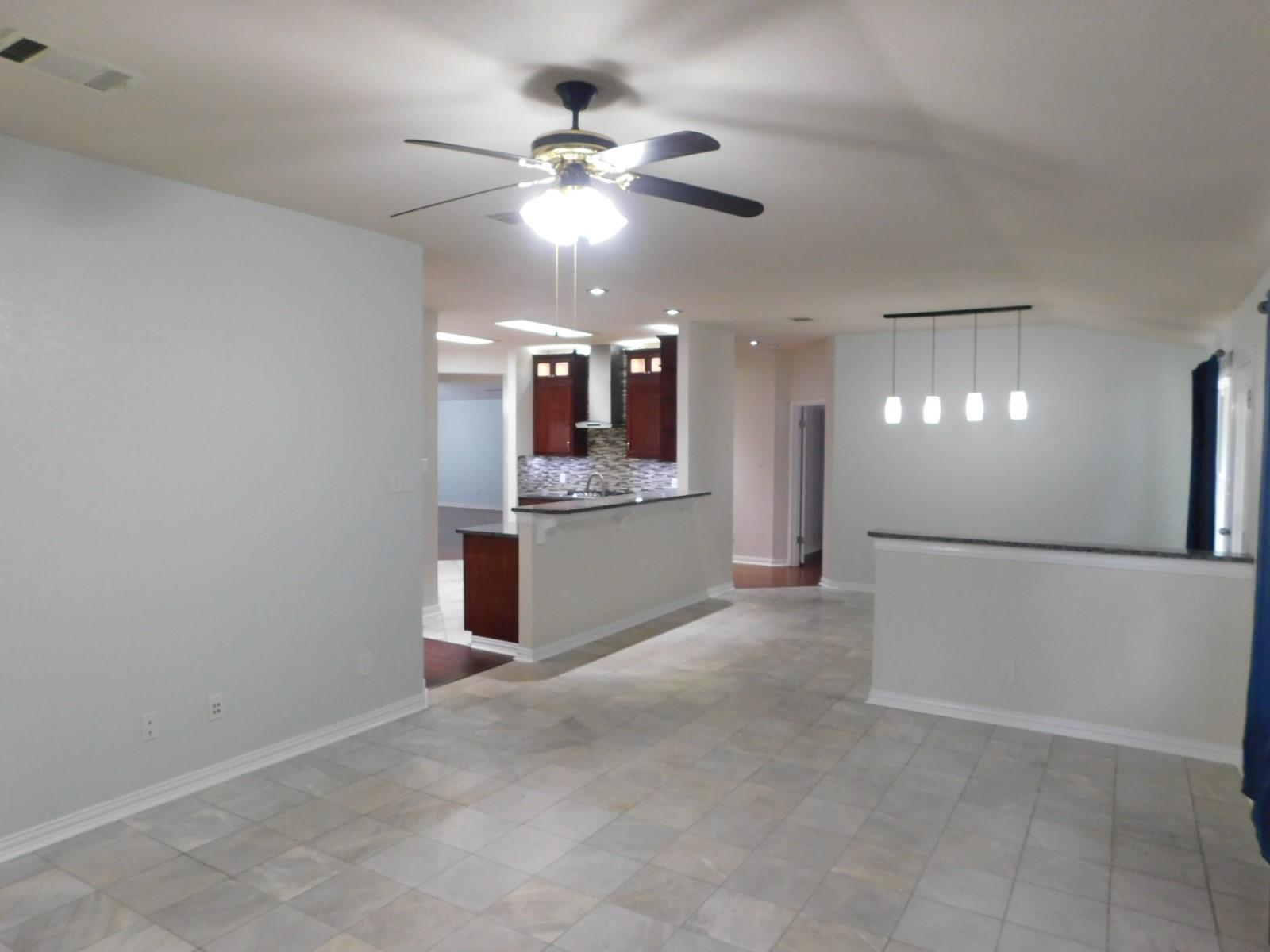 1301 Leah Ln, Round Rock, TX 78665