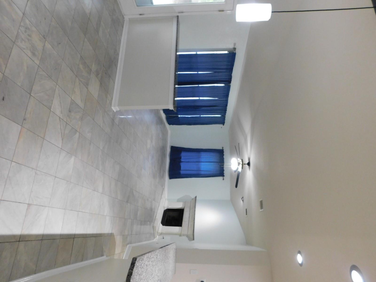 1301 Leah Ln, Round Rock, TX 78665