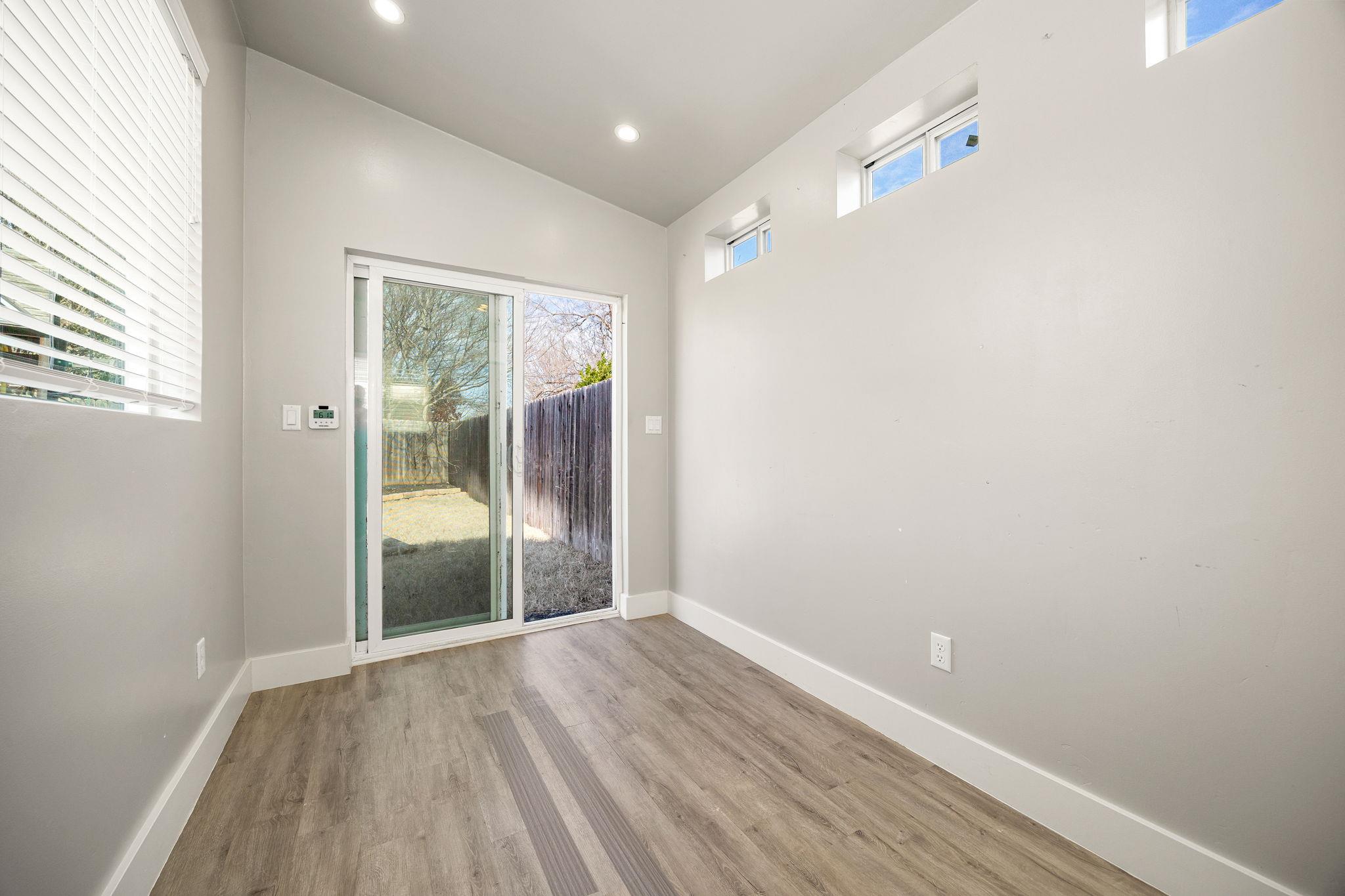 707 Thrush Dr, Leander, TX 78641