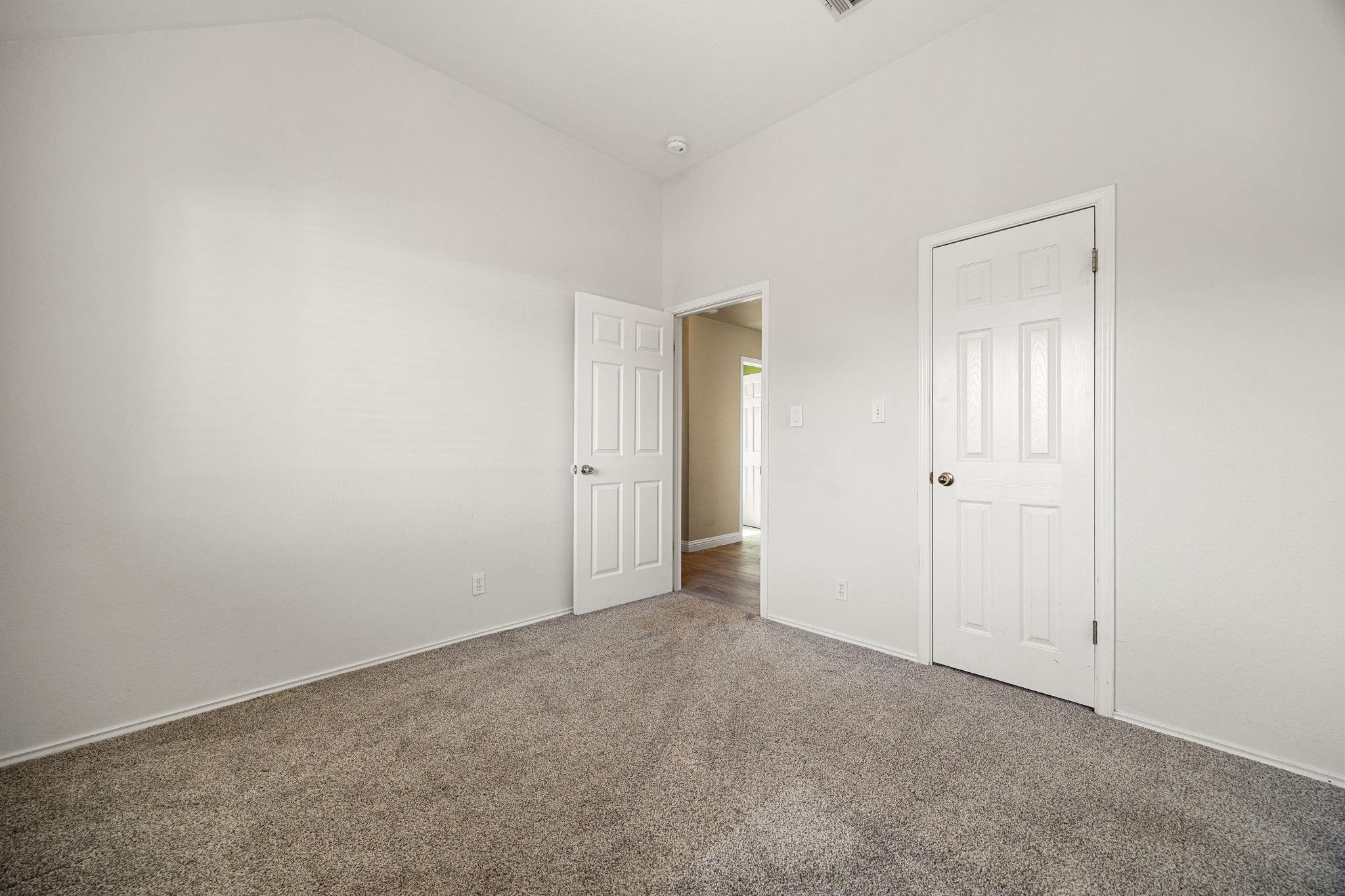 707 Thrush Dr, Leander, TX 78641