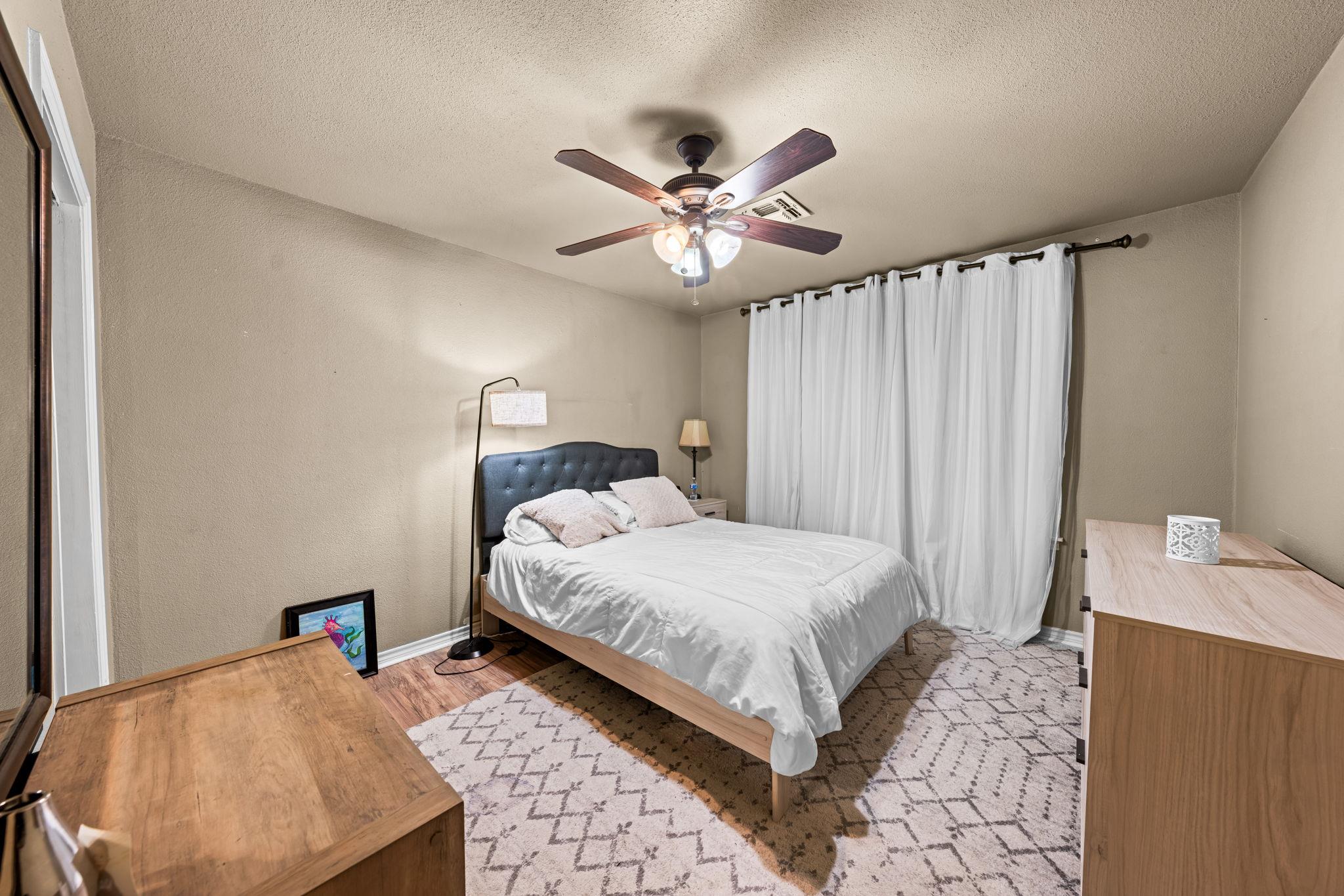 603 N Lewis Ave, Kerrville, TX 78028