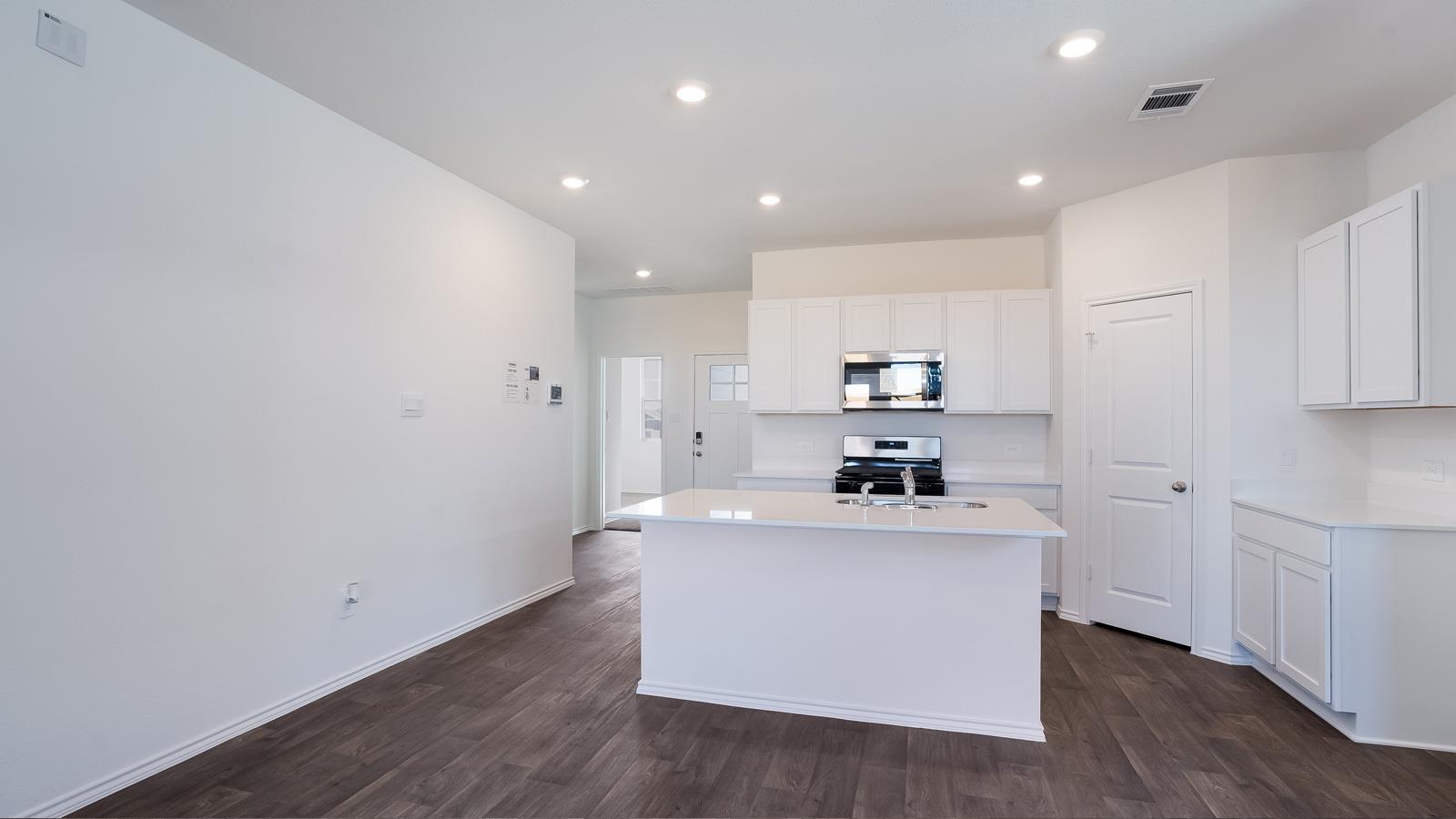 127 ORANGE FLAME Blvd, Uhland, TX 78640