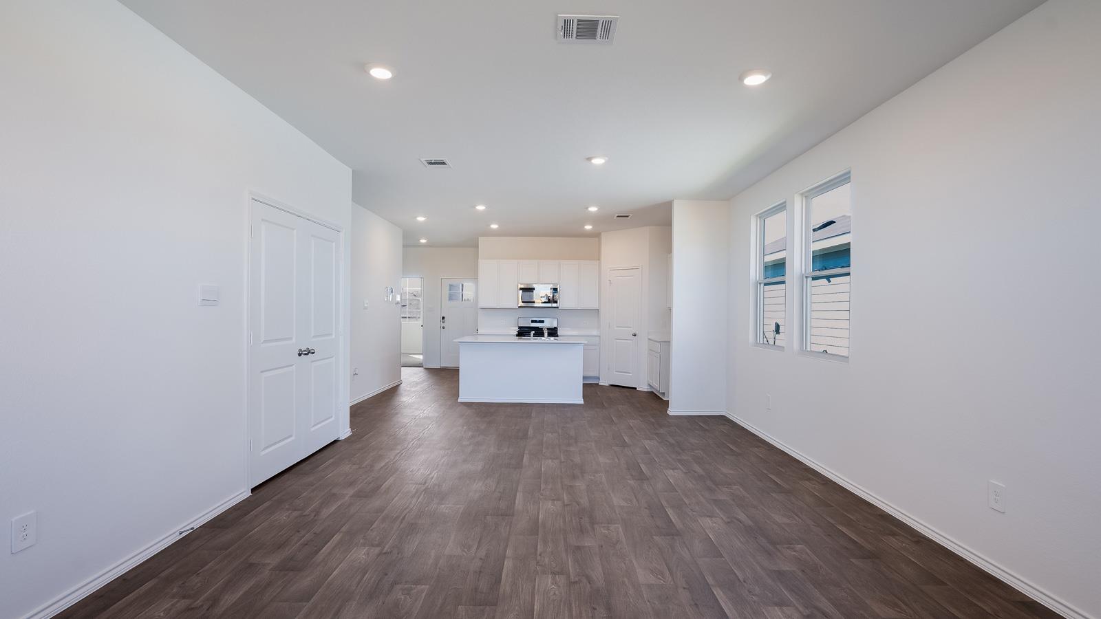 127 ORANGE FLAME Blvd, Uhland, TX 78640