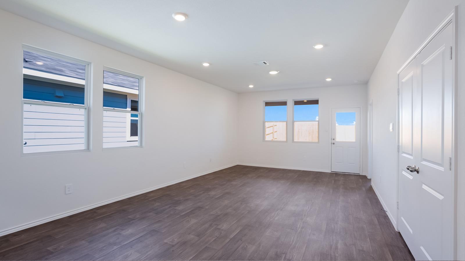 127 ORANGE FLAME Blvd, Uhland, TX 78640