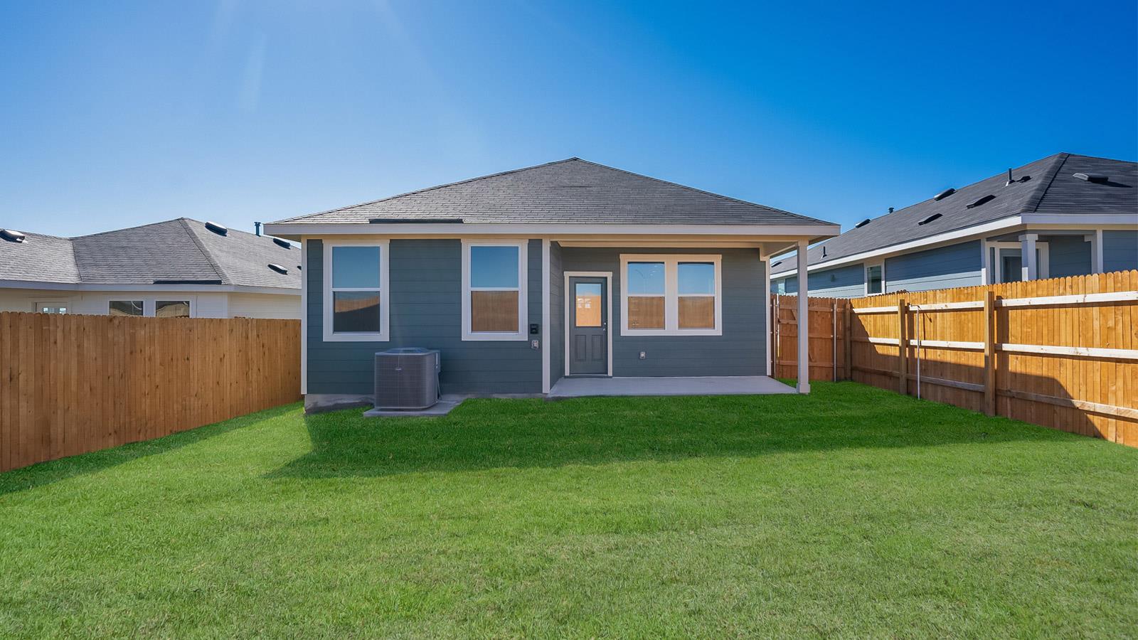 127 ORANGE FLAME Blvd, Uhland, TX 78640