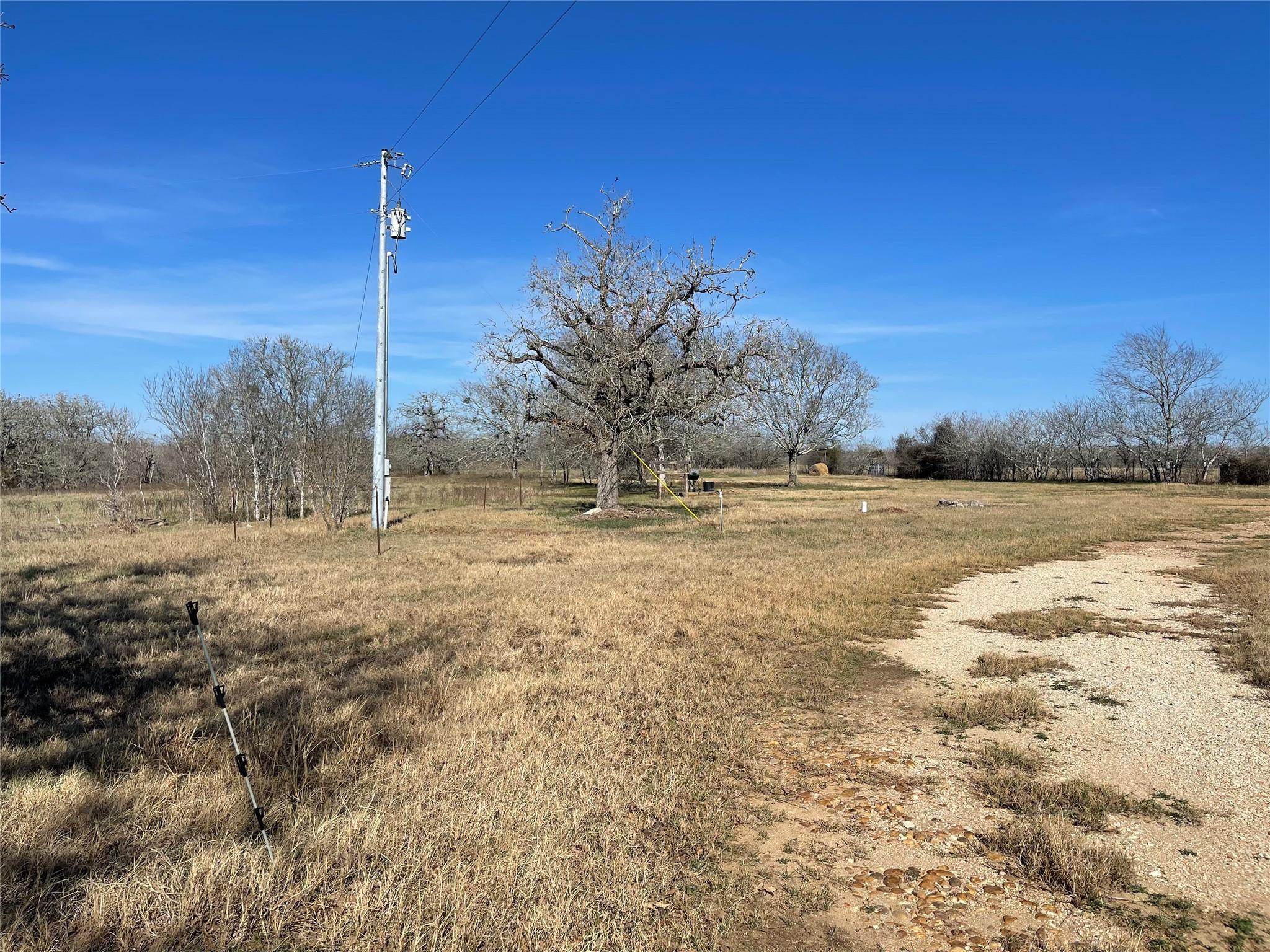 5279 Fm 2762, Flatonia, TX 78941