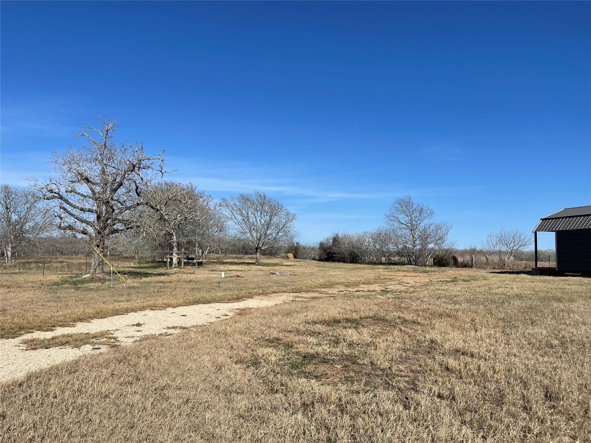 5279 Fm 2762, Flatonia, TX 78941