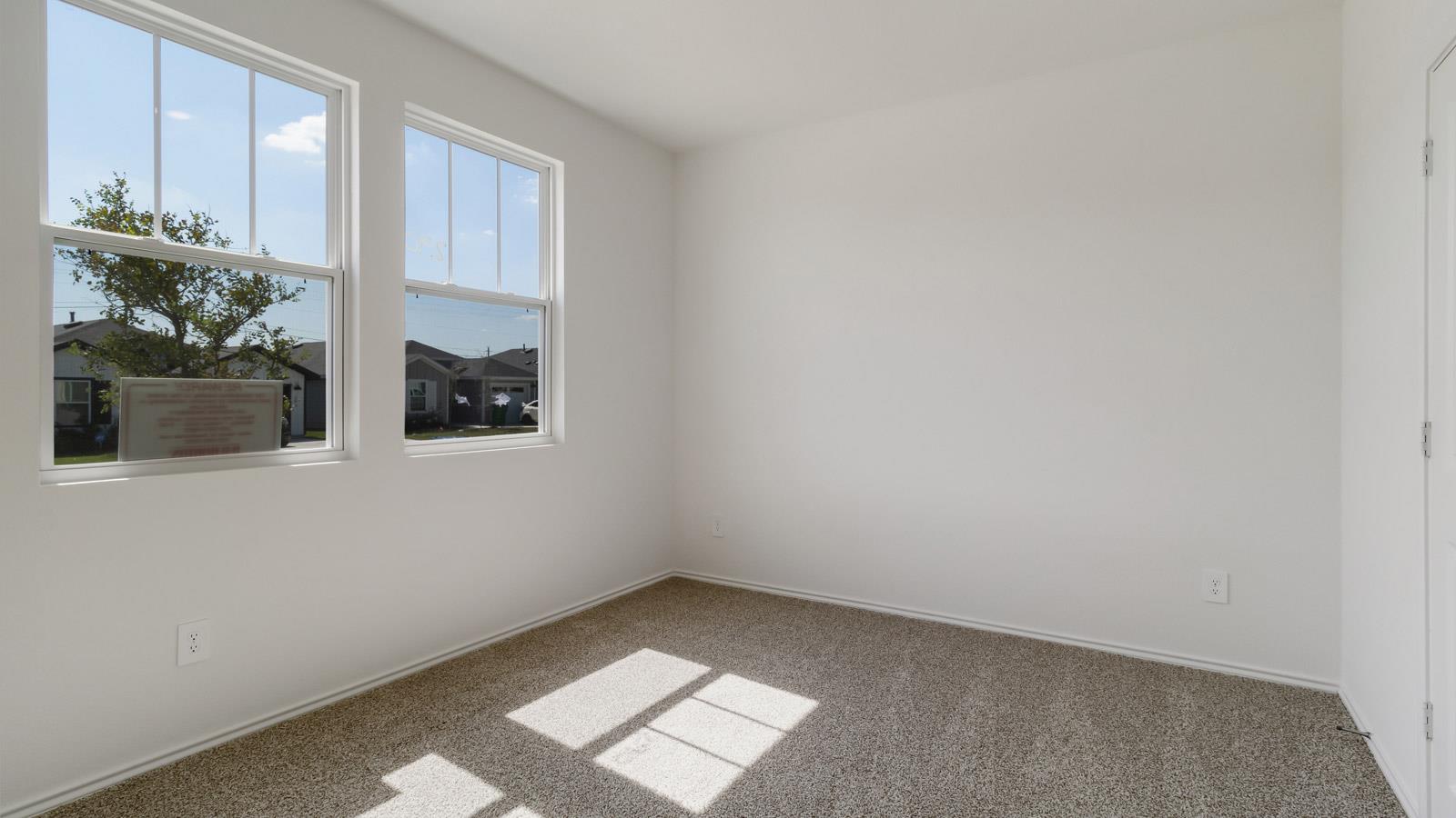 140 ORANGE FLAME Blvd, Uhland, TX 78640