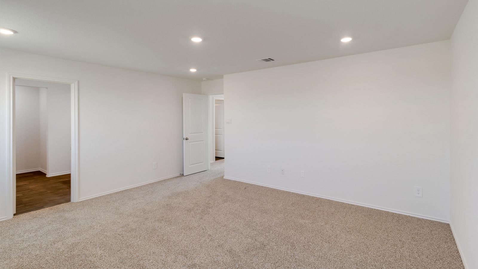 140 ORANGE FLAME Blvd, Uhland, TX 78640