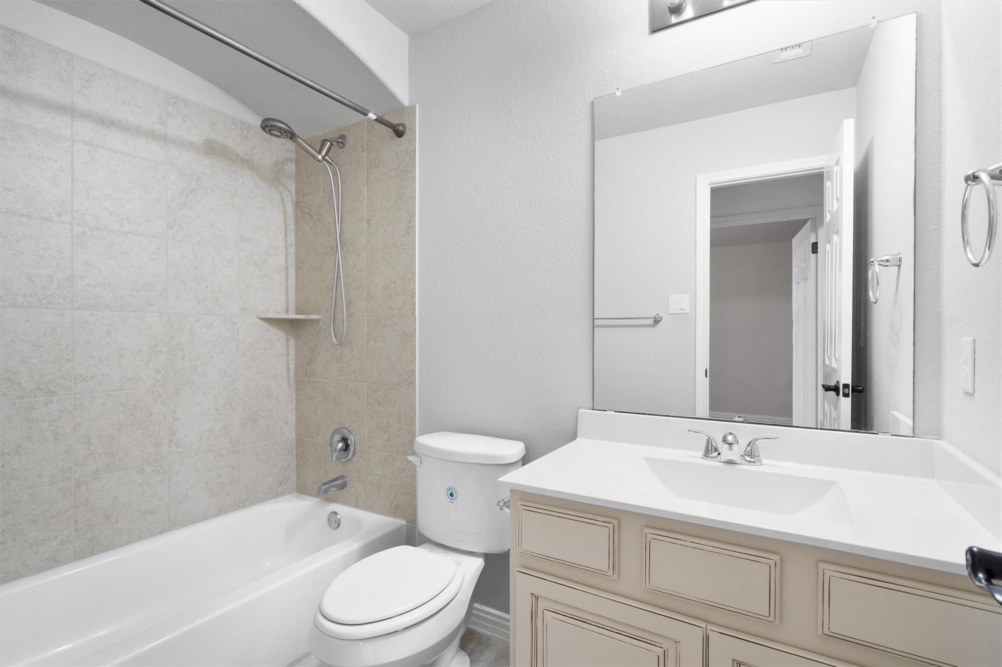 1413 Amarone Dr, Leander, TX 78641