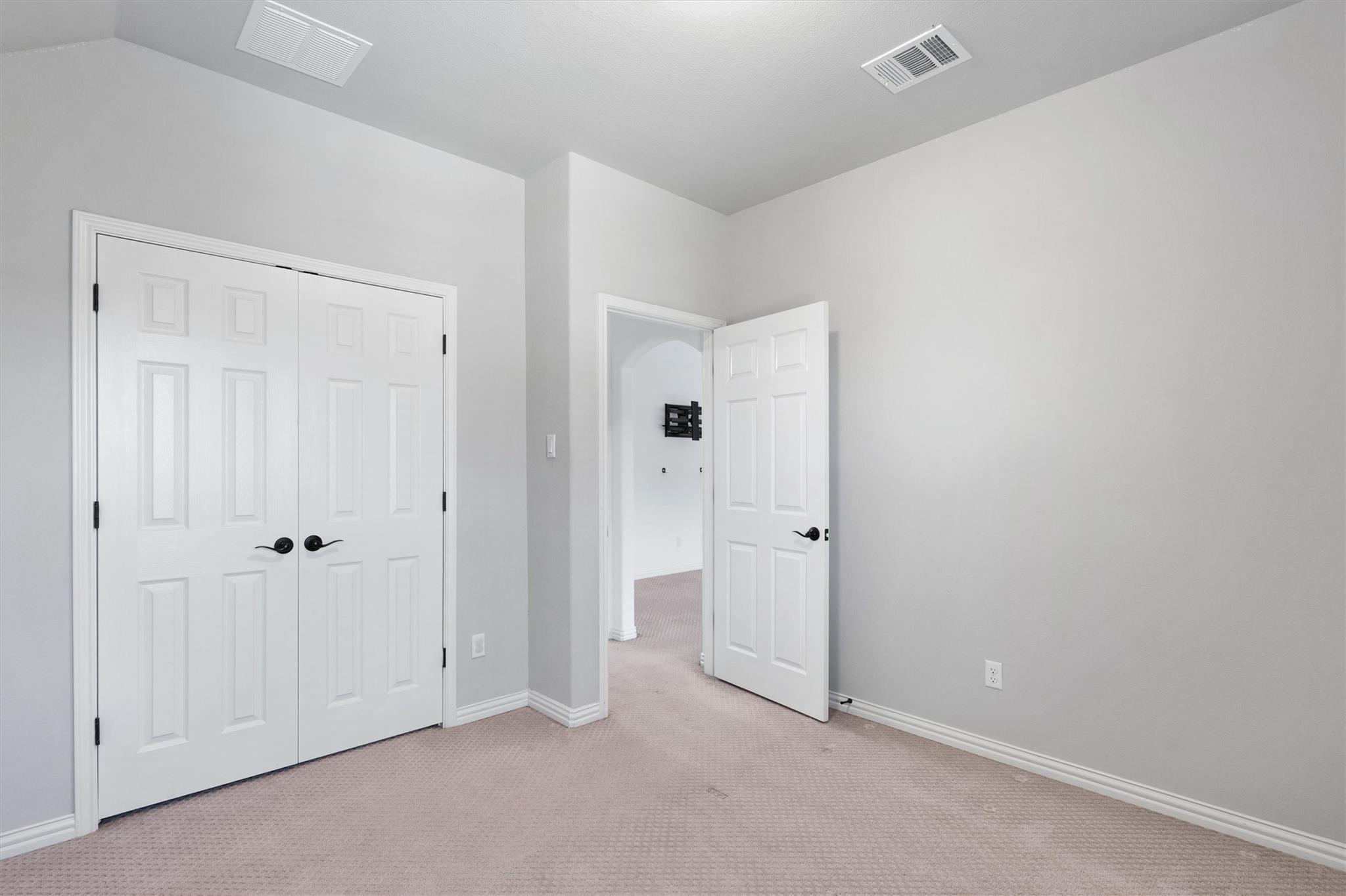 1413 Amarone Dr, Leander, TX 78641