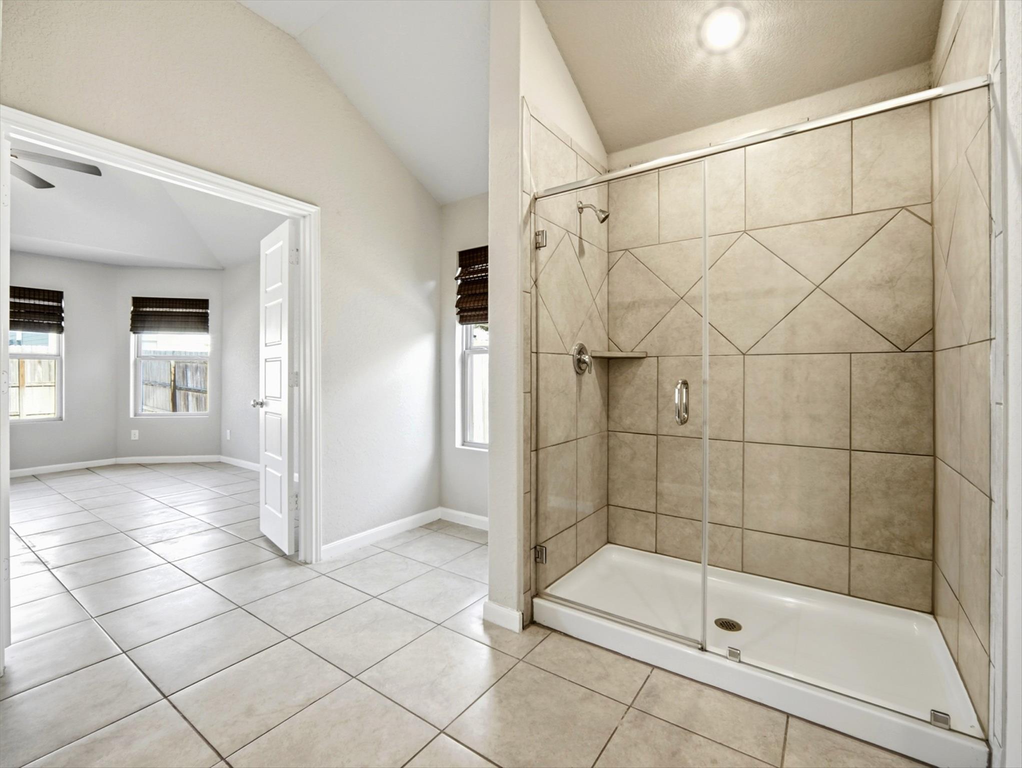 1132 Amber Lake, Seguin, TX 78155