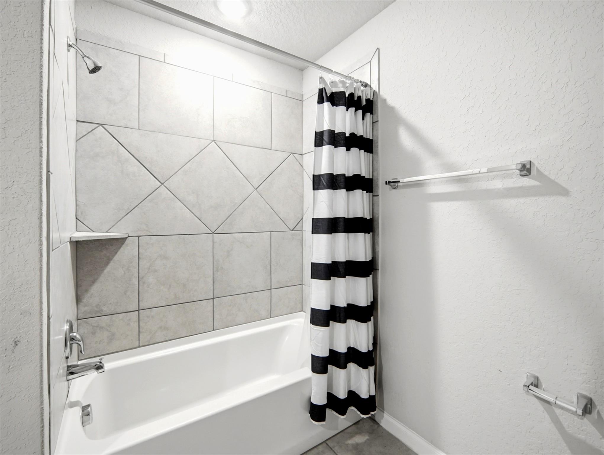 1132 Amber Lake, Seguin, TX 78155