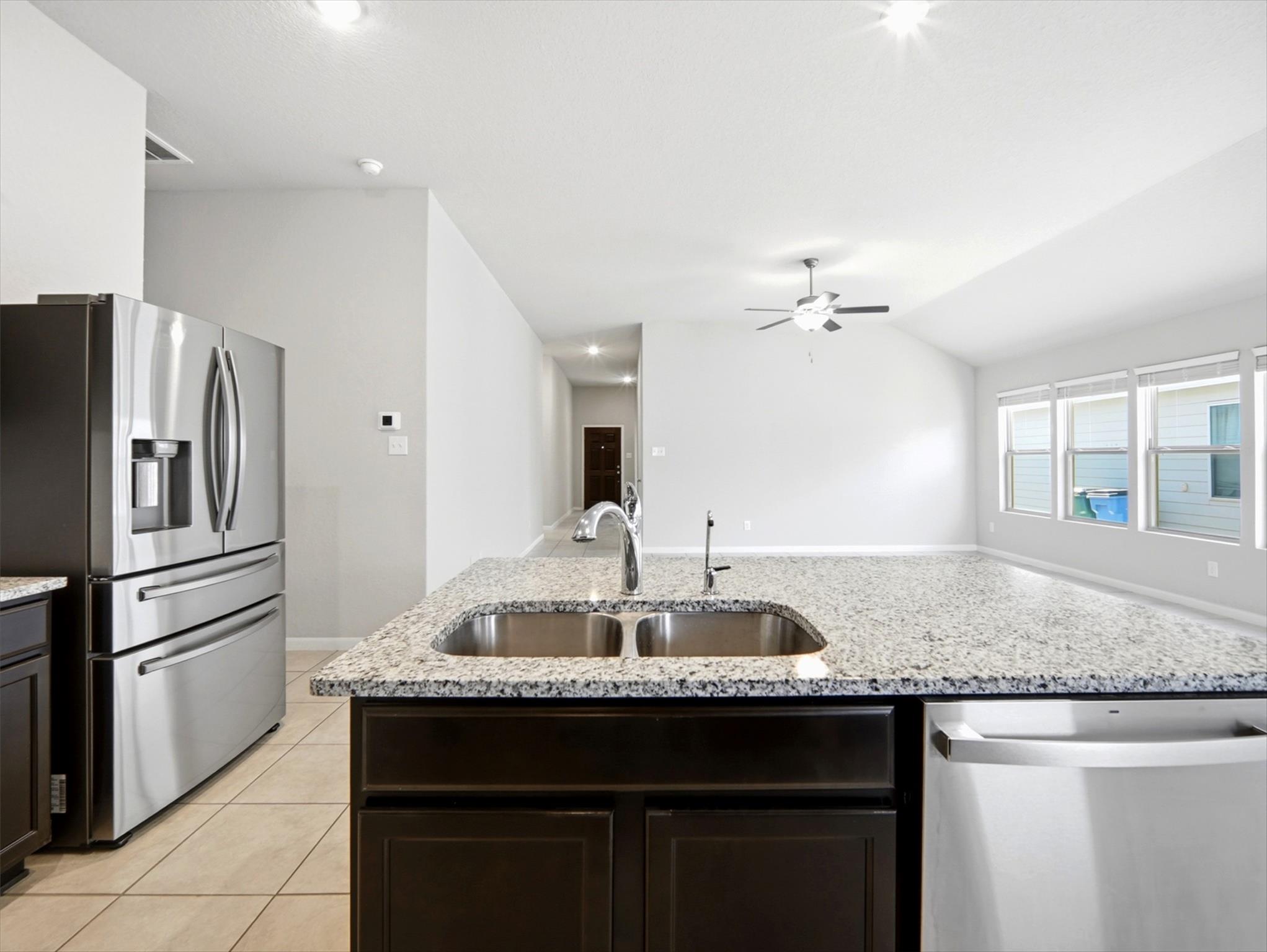 1132 Amber Lake, Seguin, TX 78155