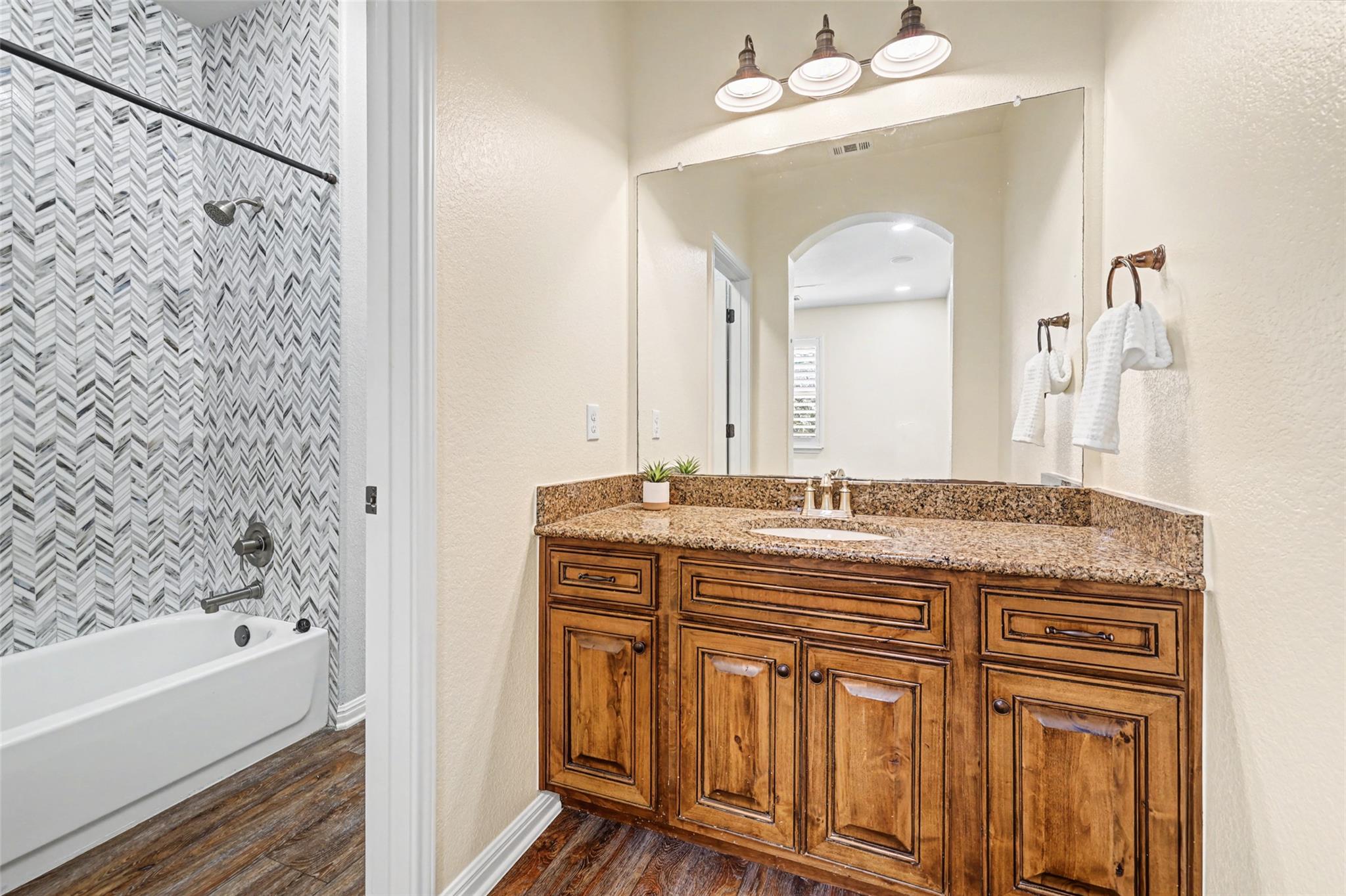 808 Horseback Hollow Dr, Austin, TX 78732