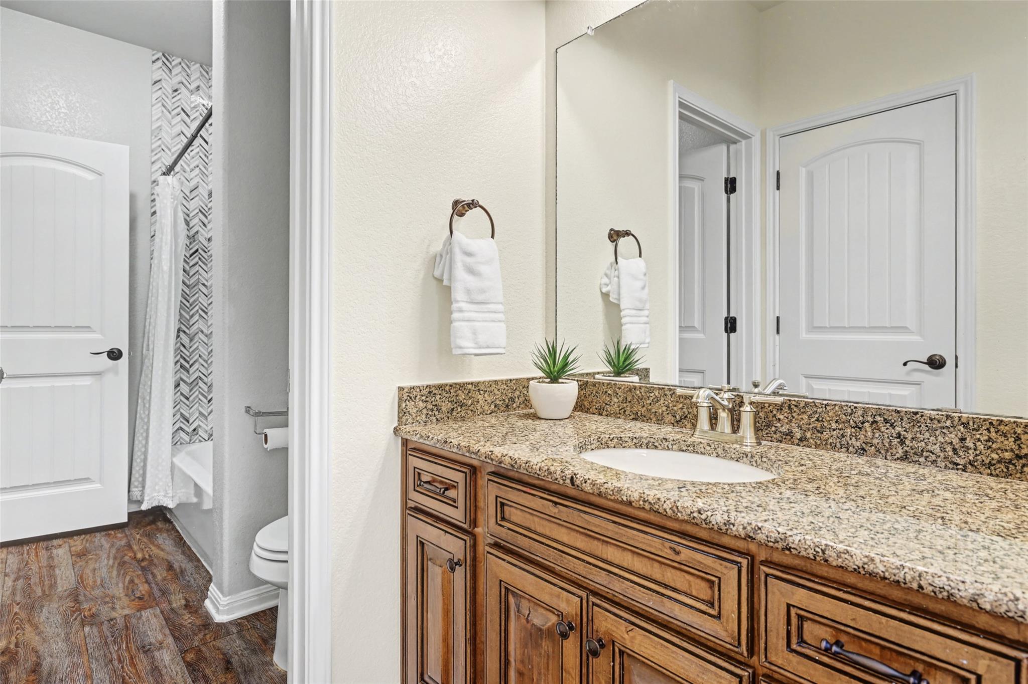 808 Horseback Hollow Dr, Austin, TX 78732