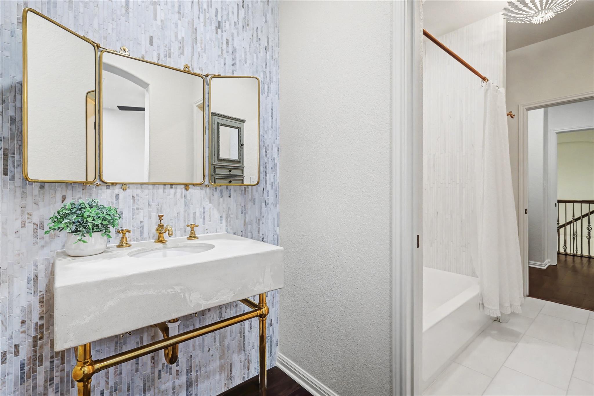 808 Horseback Hollow Dr, Austin, TX 78732