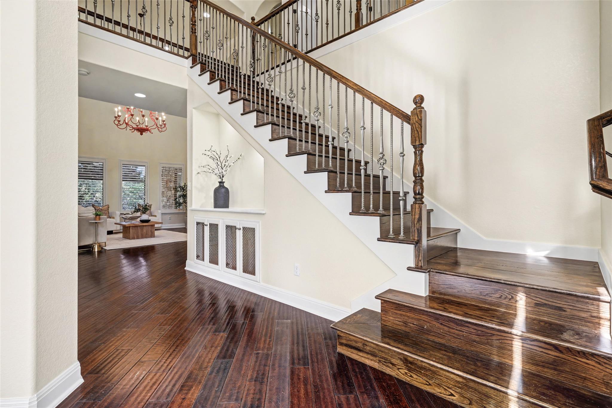 808 Horseback Hollow Dr, Austin, TX 78732