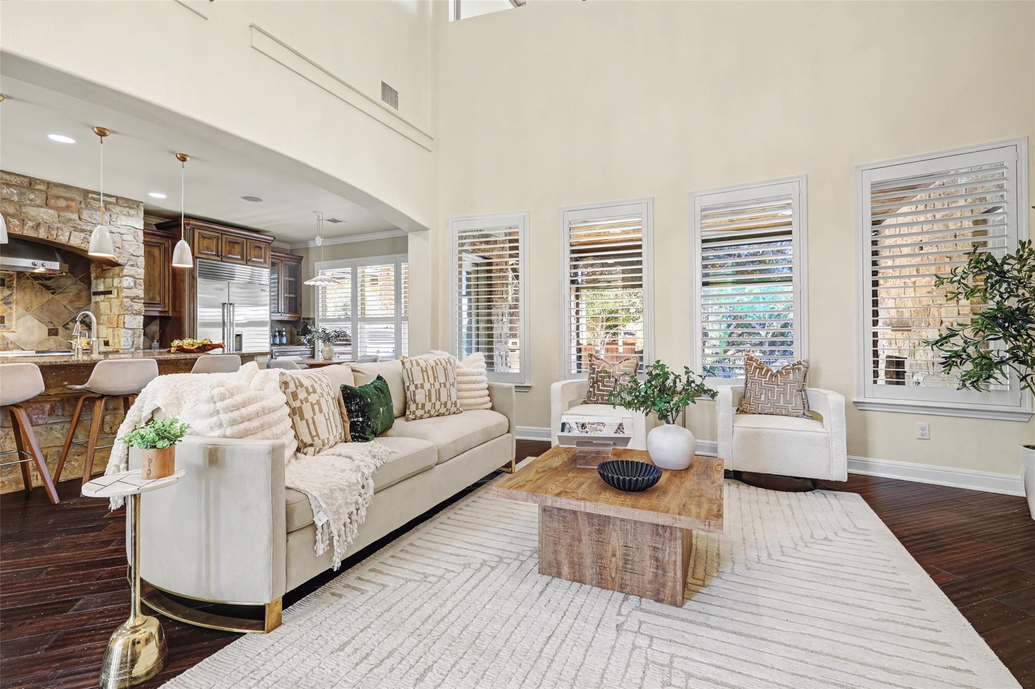 808 Horseback Hollow Dr, Austin, TX 78732