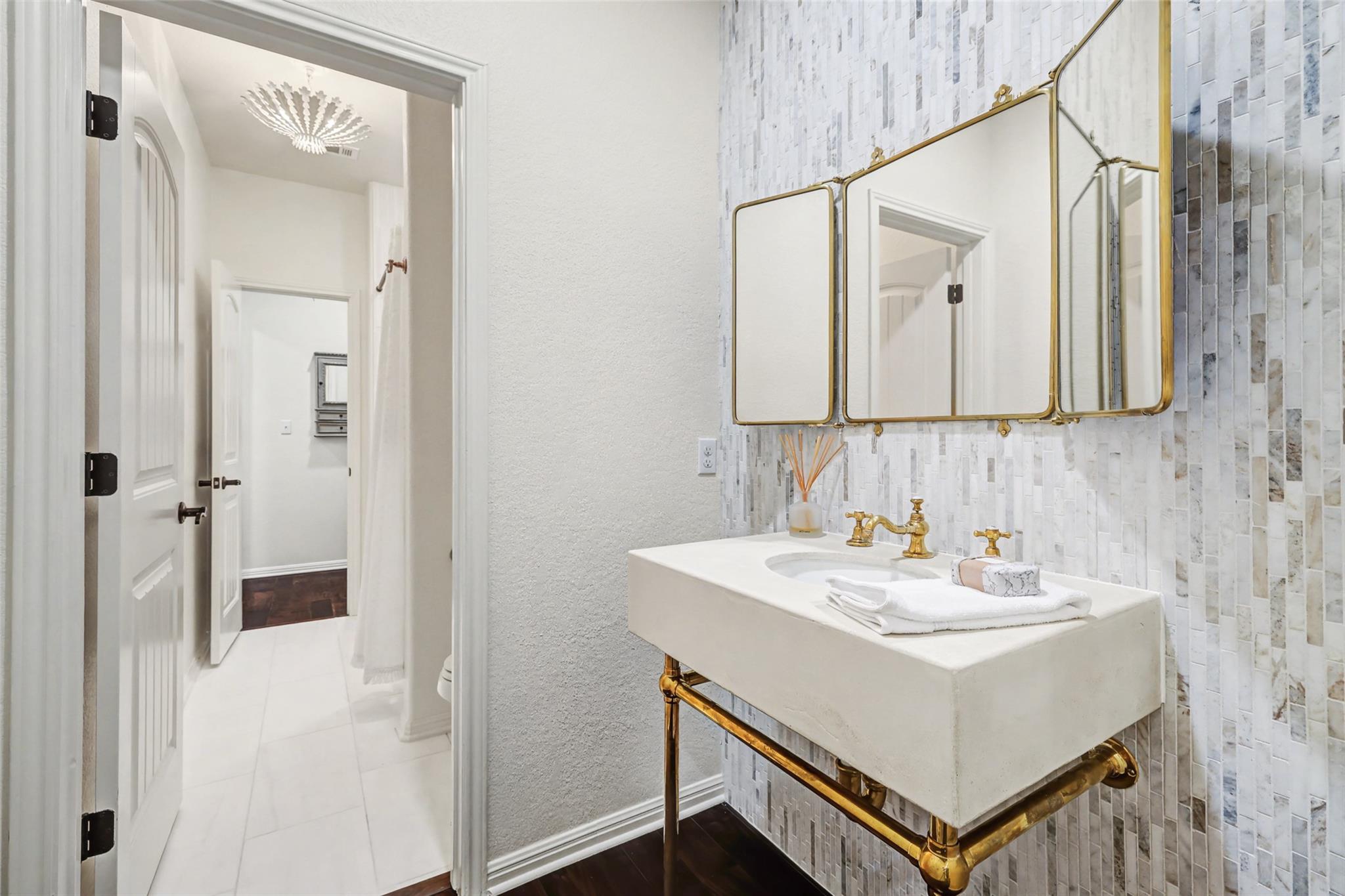 808 Horseback Hollow Dr, Austin, TX 78732