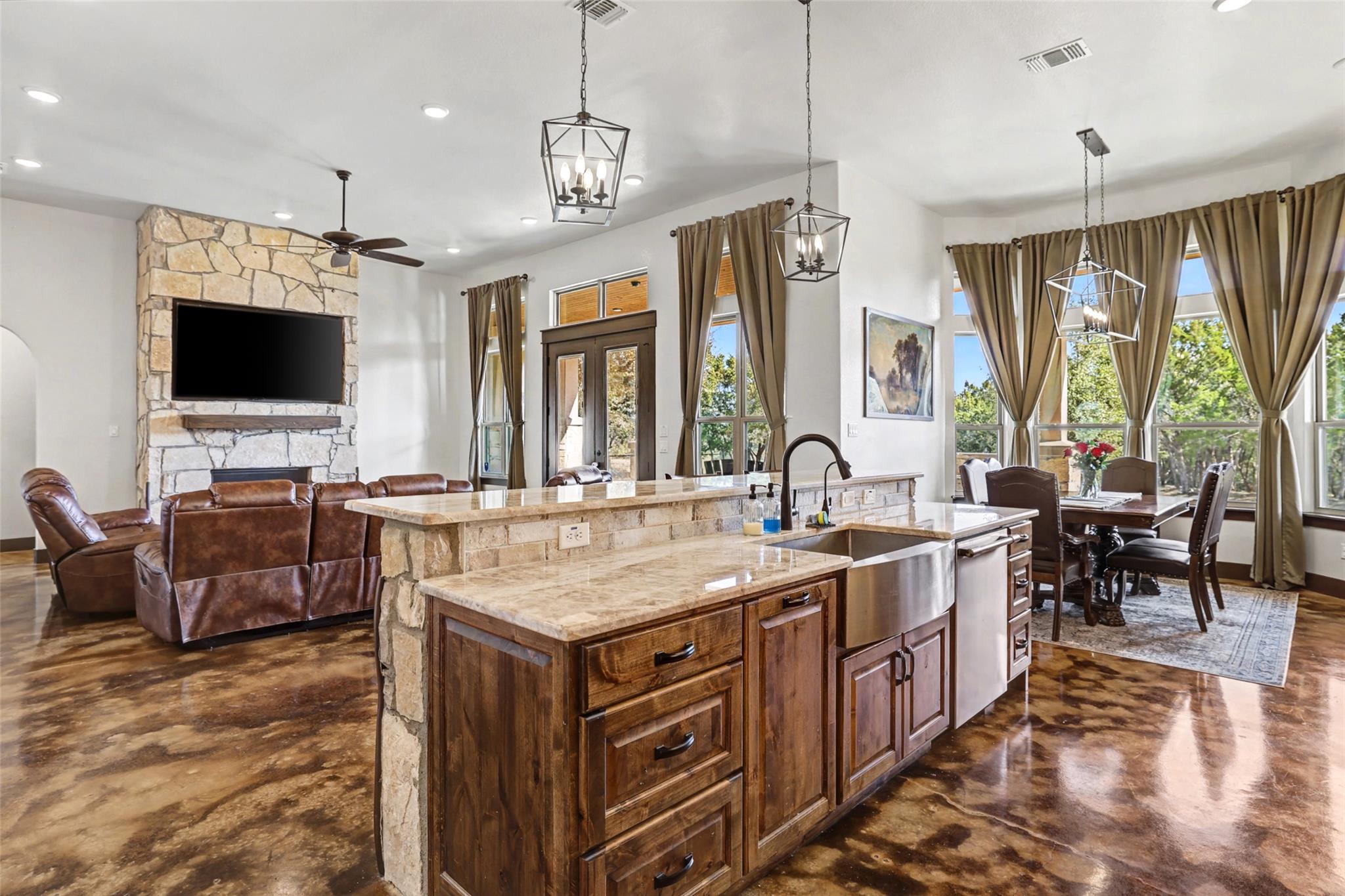 329 Esperanza Petal Pass, Liberty Hill, TX 78642