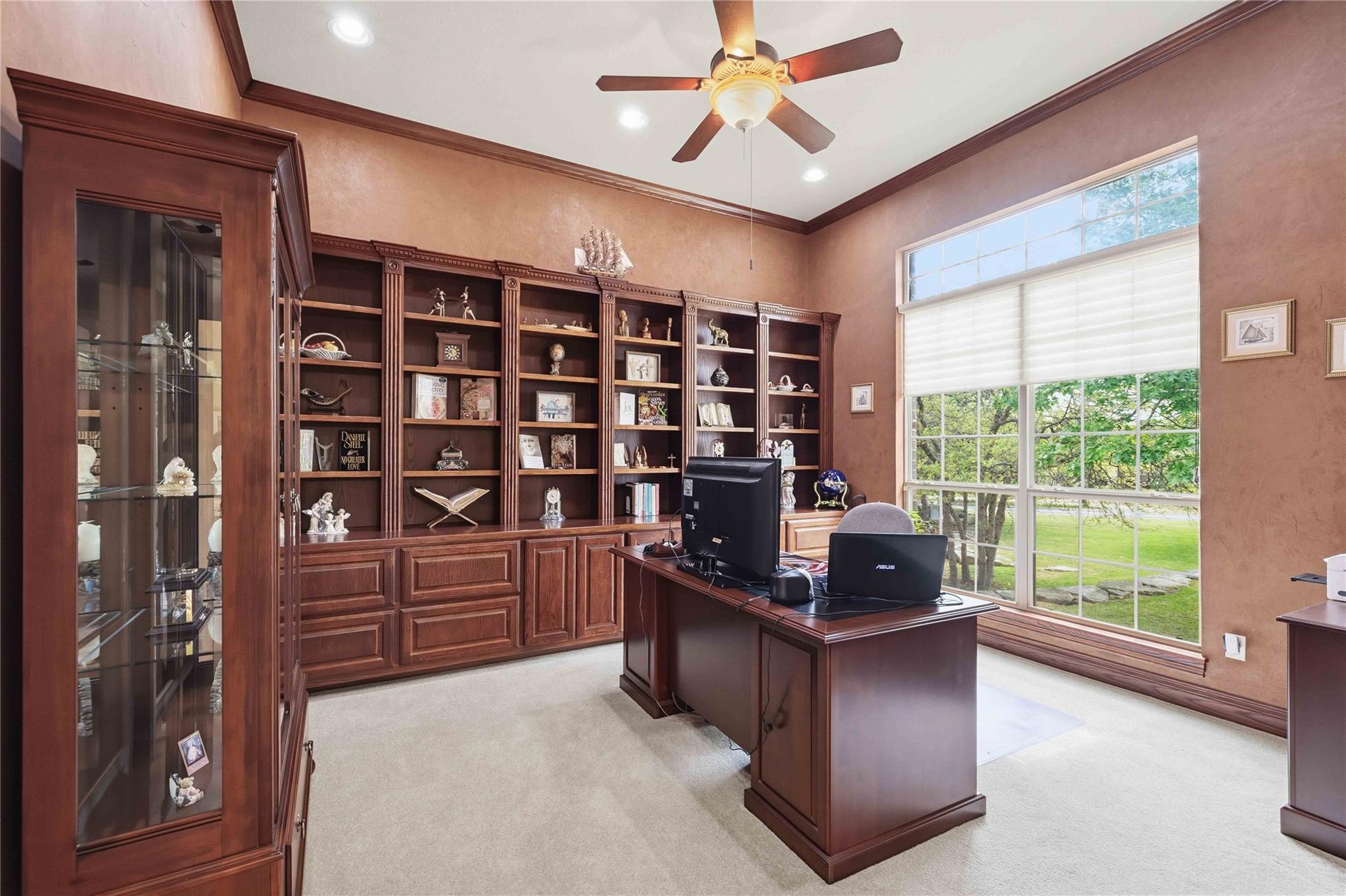 205 W Majestic Oak Ln, Georgetown, TX 78633