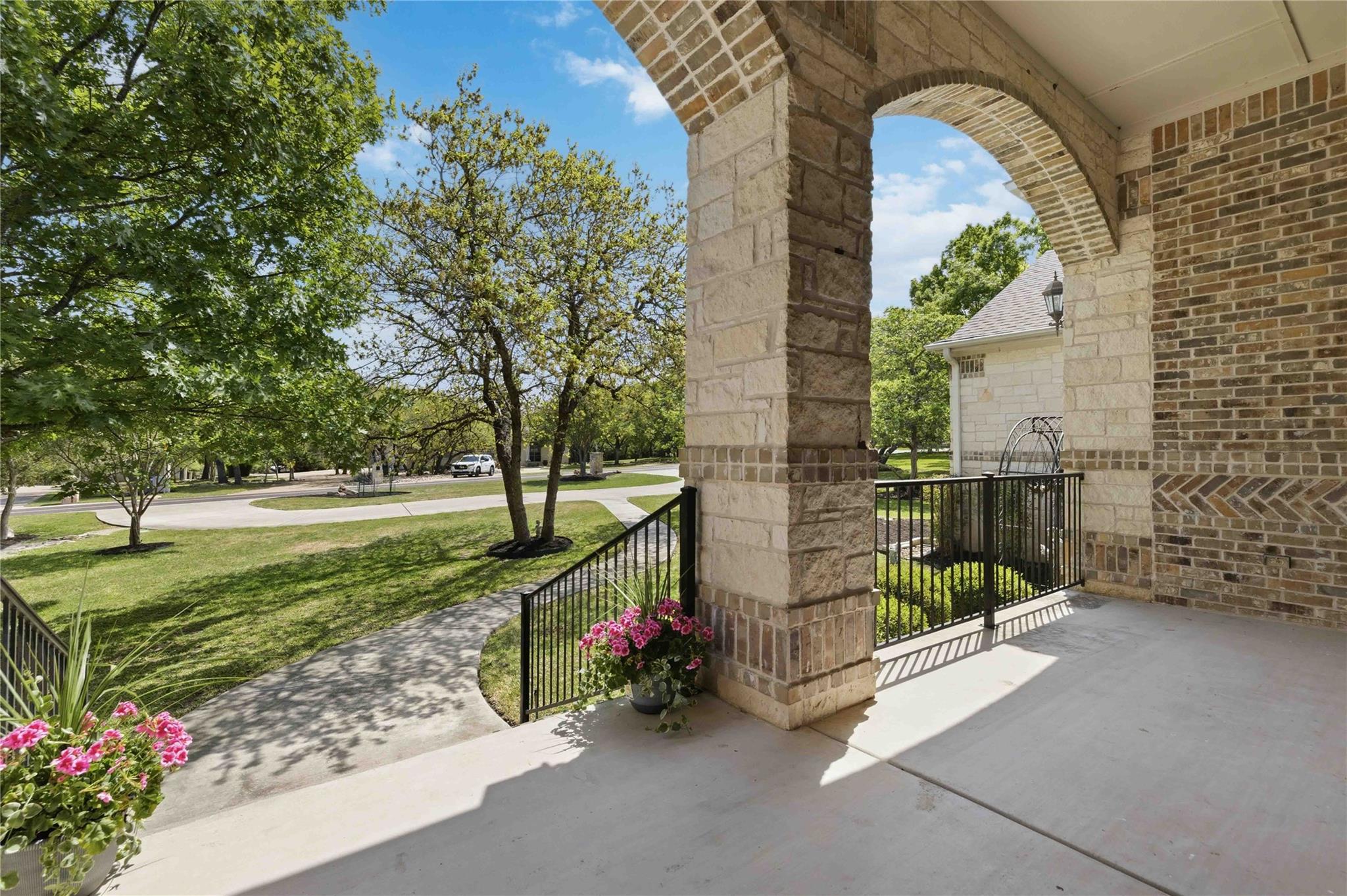 205 W Majestic Oak Ln, Georgetown, TX 78633