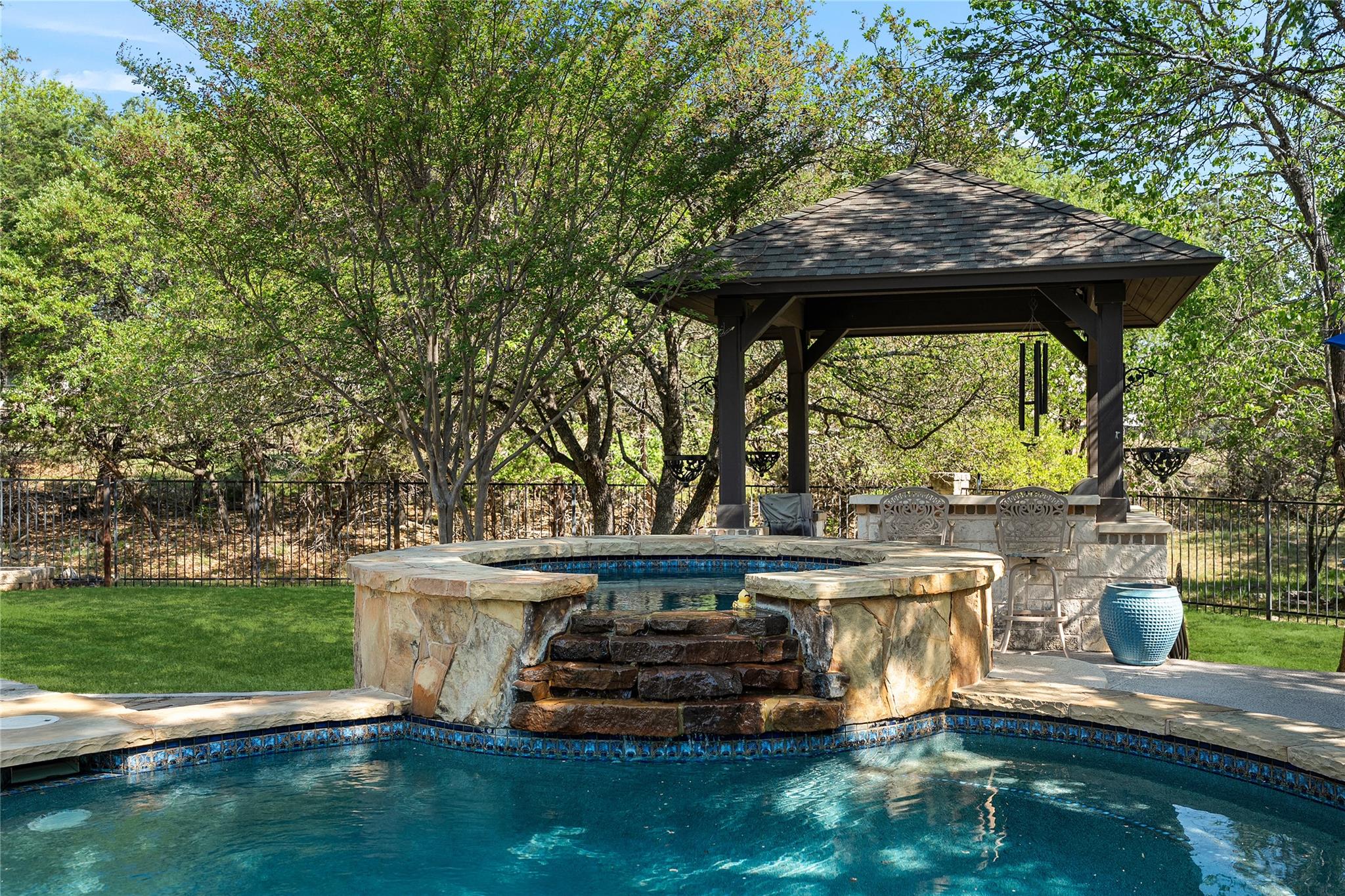 205 W Majestic Oak Ln, Georgetown, TX 78633