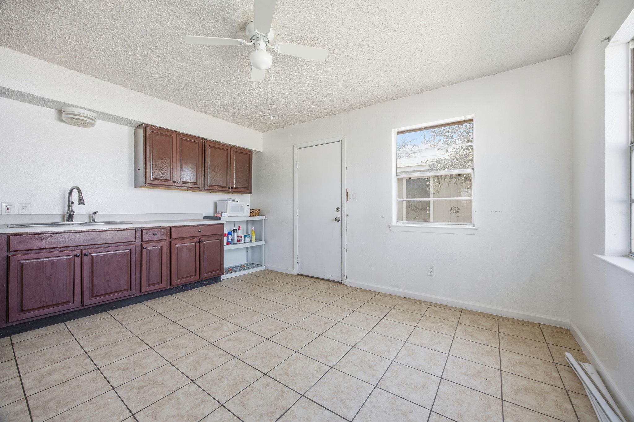 202 Forest St, Georgetown, TX 78626