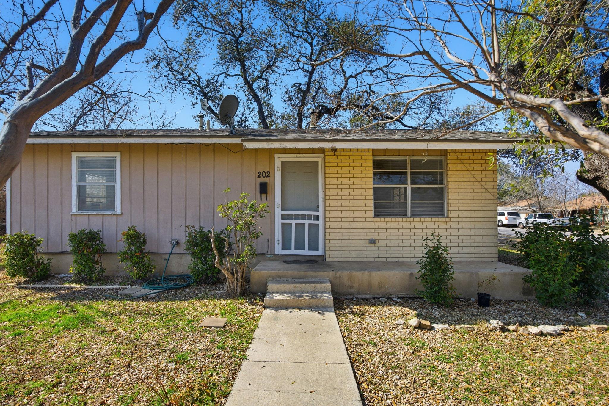 202 Forest St, Georgetown, TX 78626