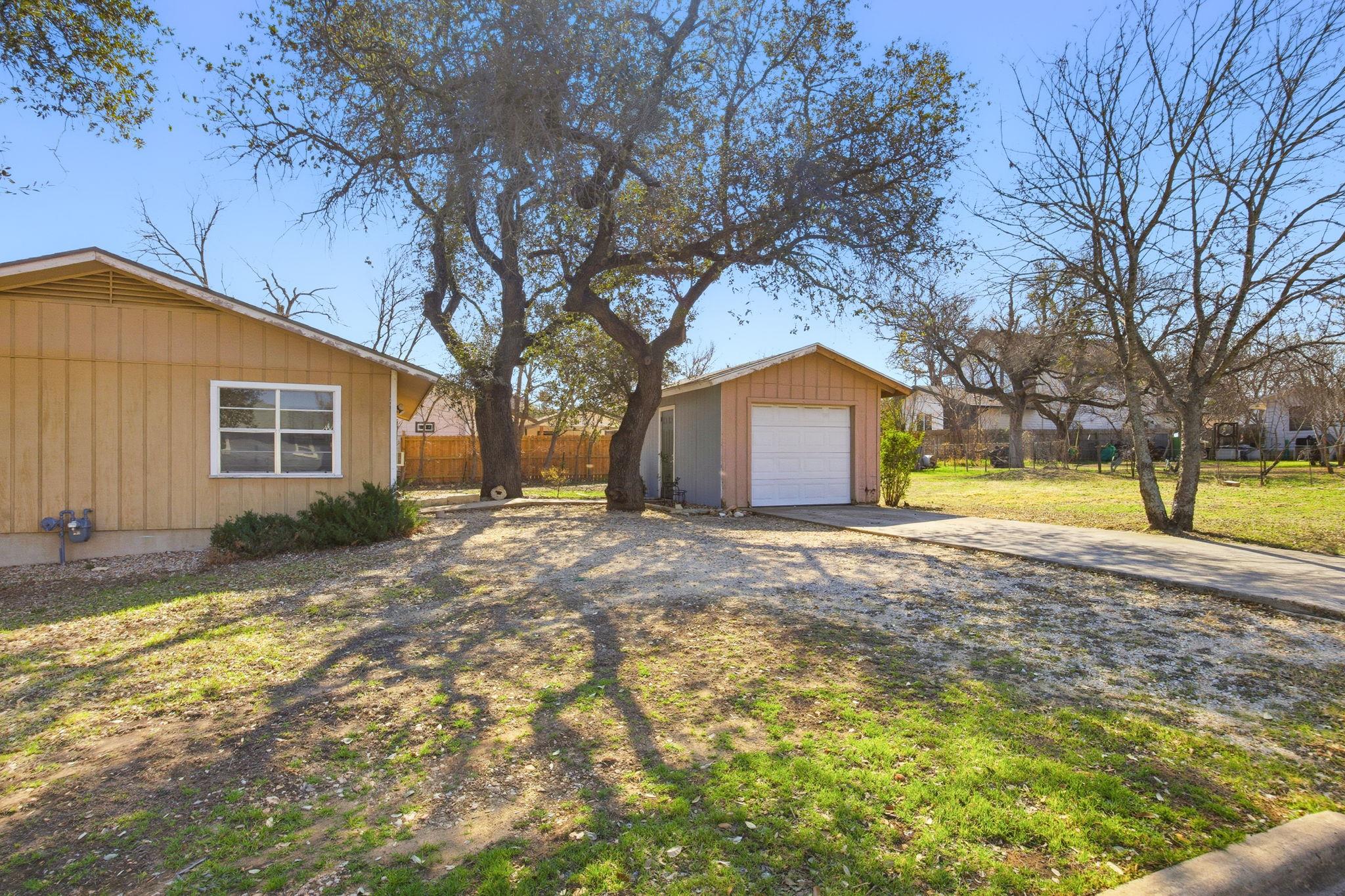 202 Forest St, Georgetown, TX 78626