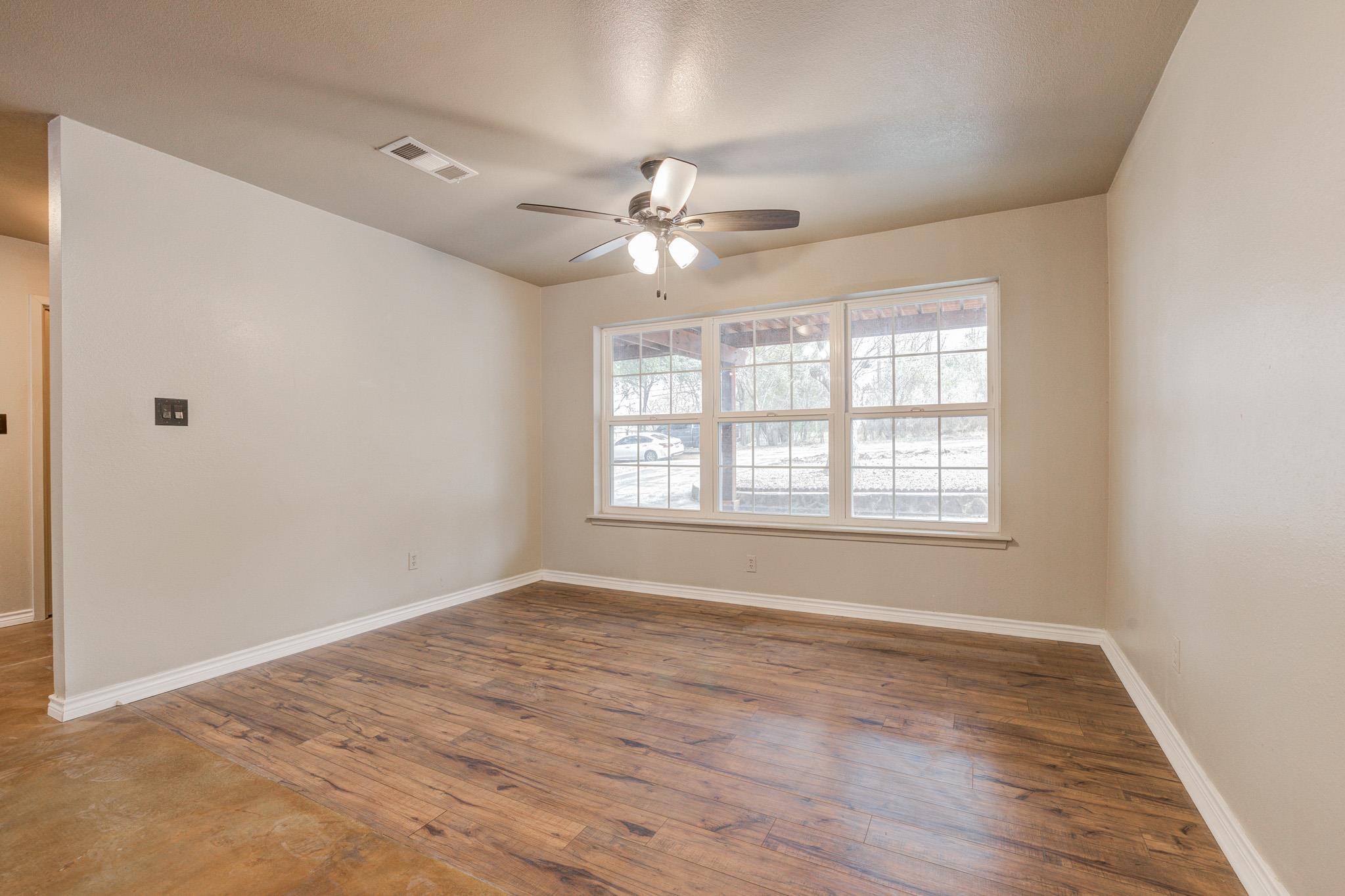 5303 Shady Oaks Cir # A, Kingsland, TX 78639