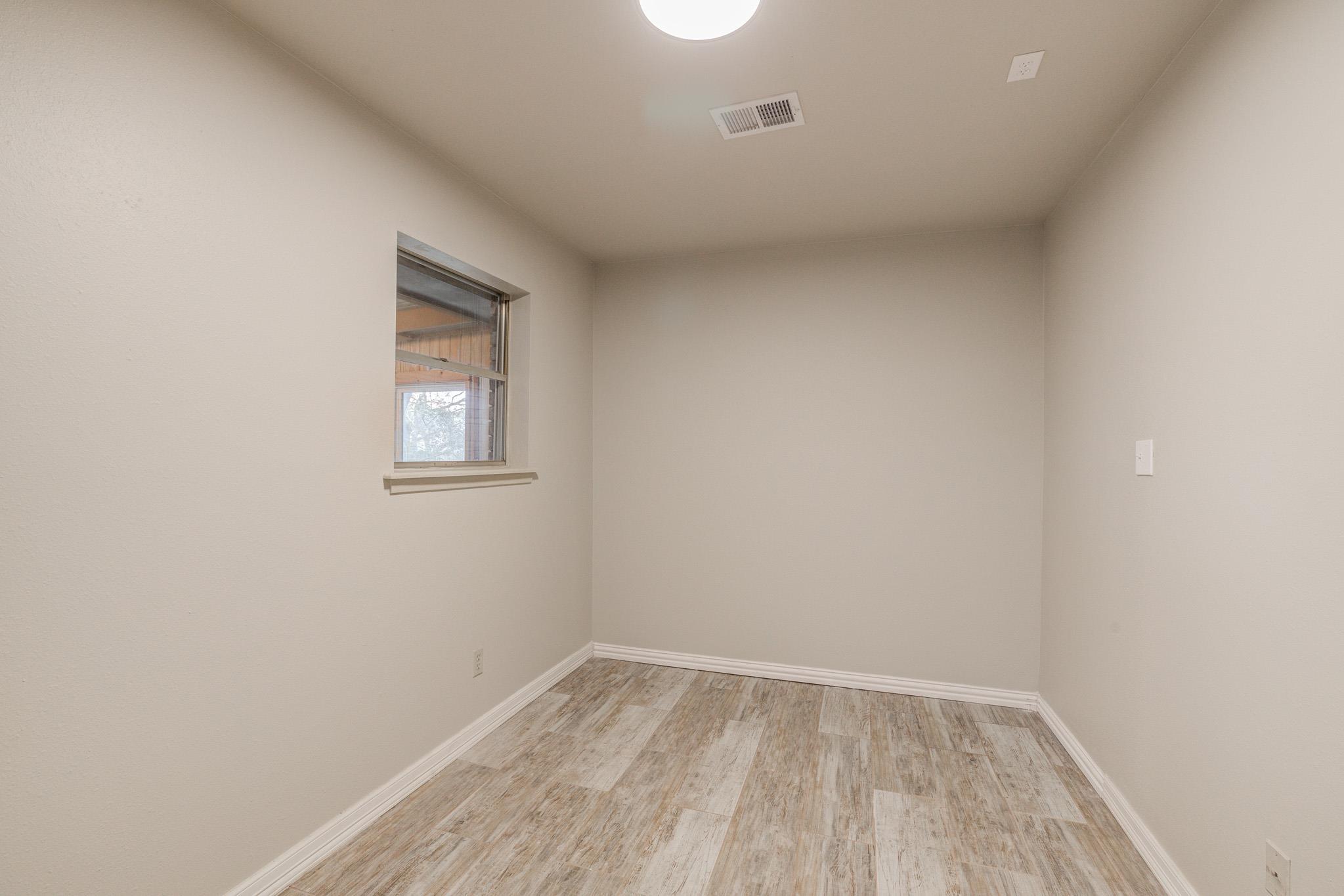 5303 Shady Oaks Cir # A, Kingsland, TX 78639