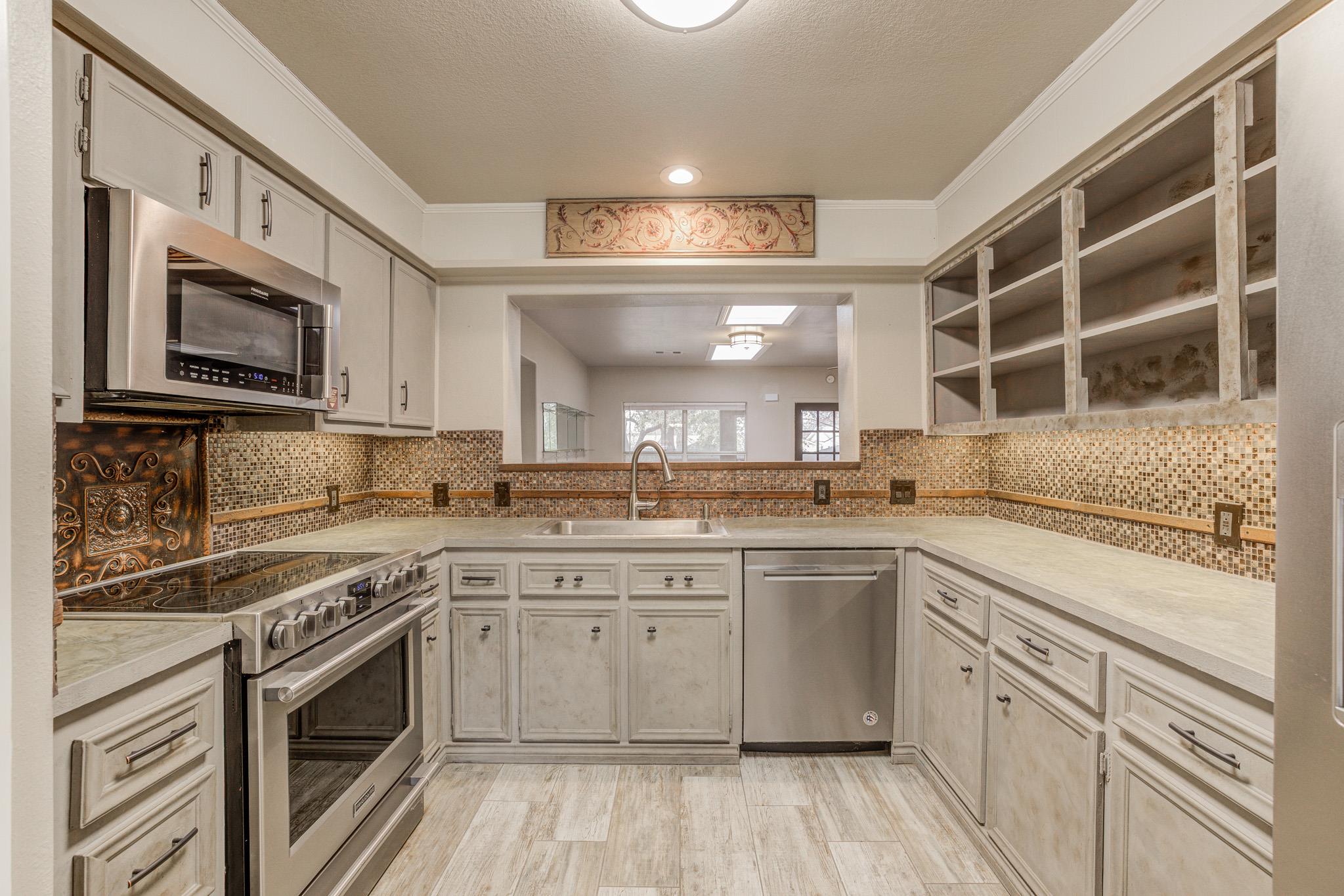 5303 Shady Oaks Cir # A, Kingsland, TX 78639