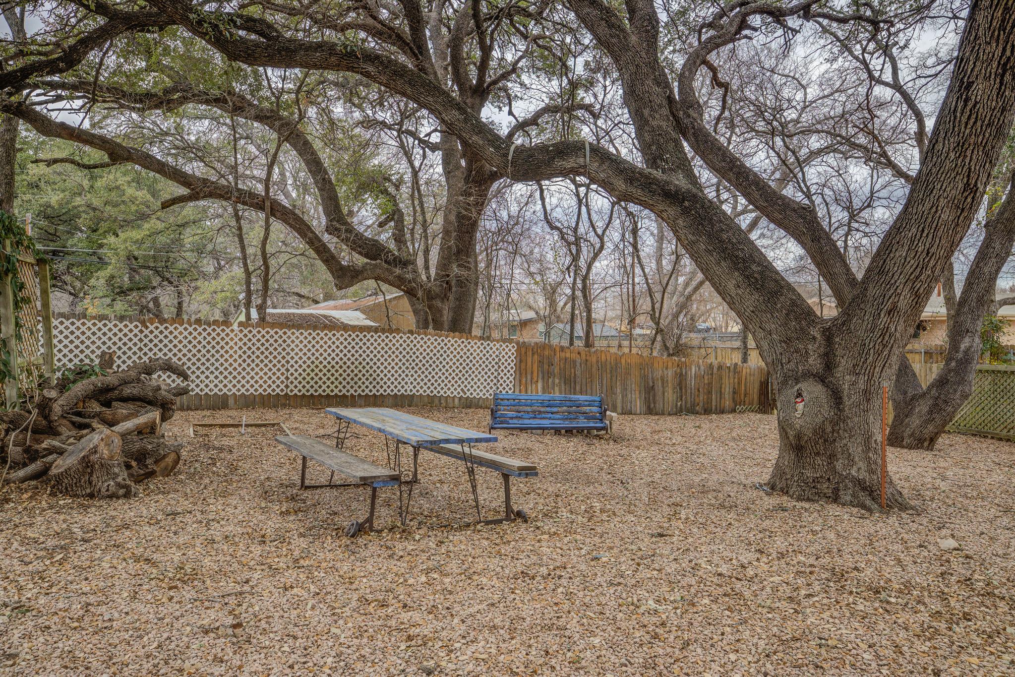 5303 Shady Oaks Cir # A, Kingsland, TX 78639