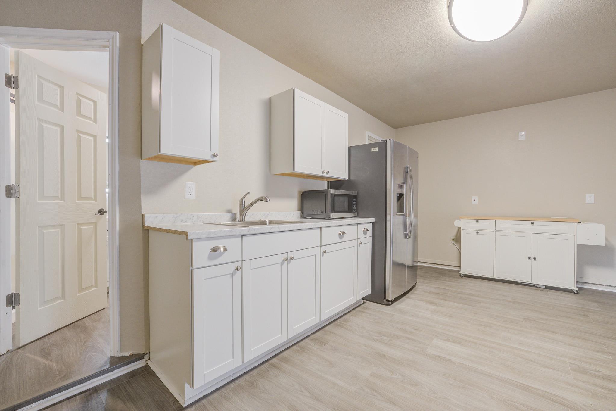 5303 Shady Oaks Cir # B, Kingsland, TX 78639