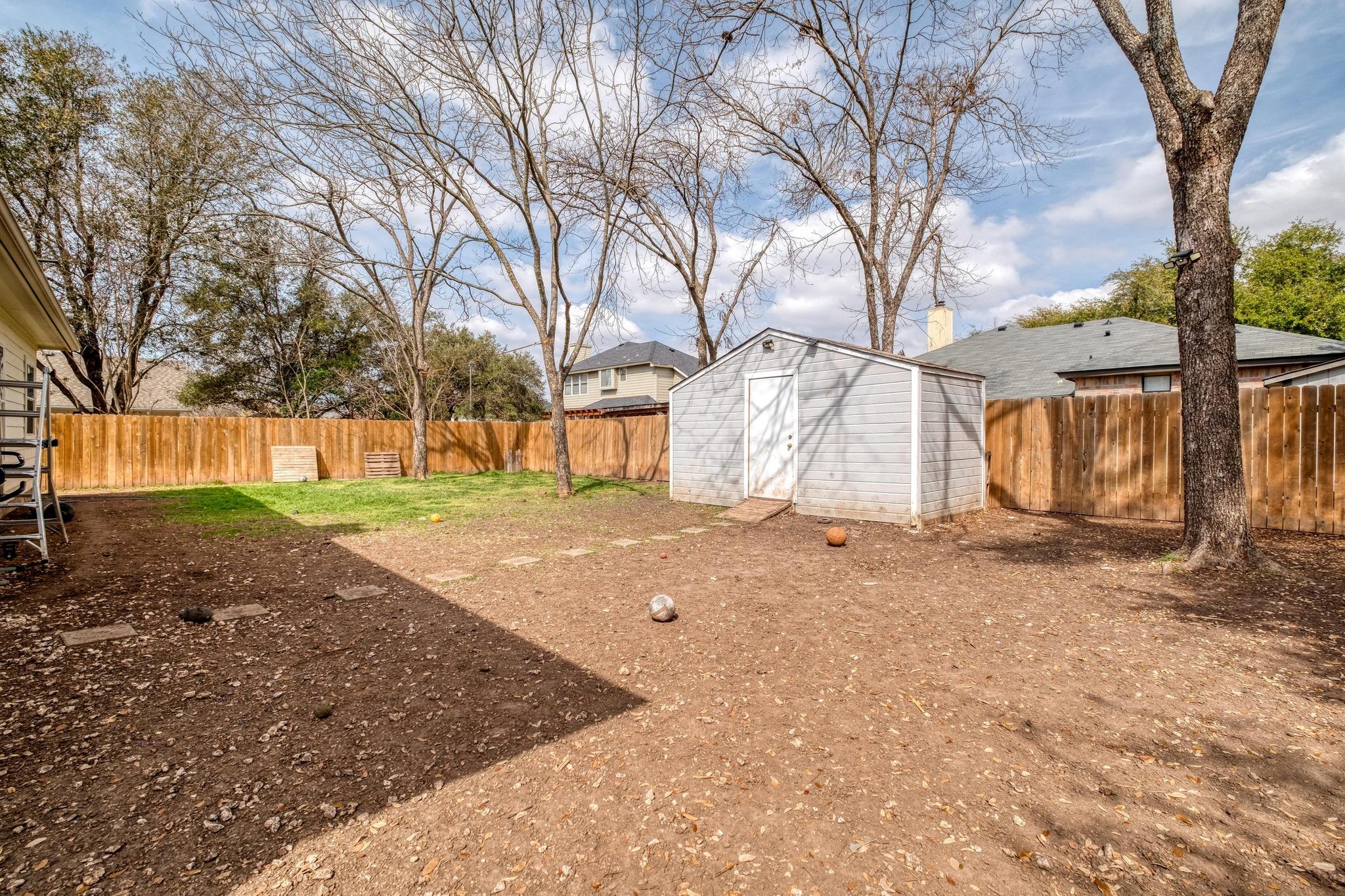 402 Split Oak Dr, Pflugerville, TX 78660