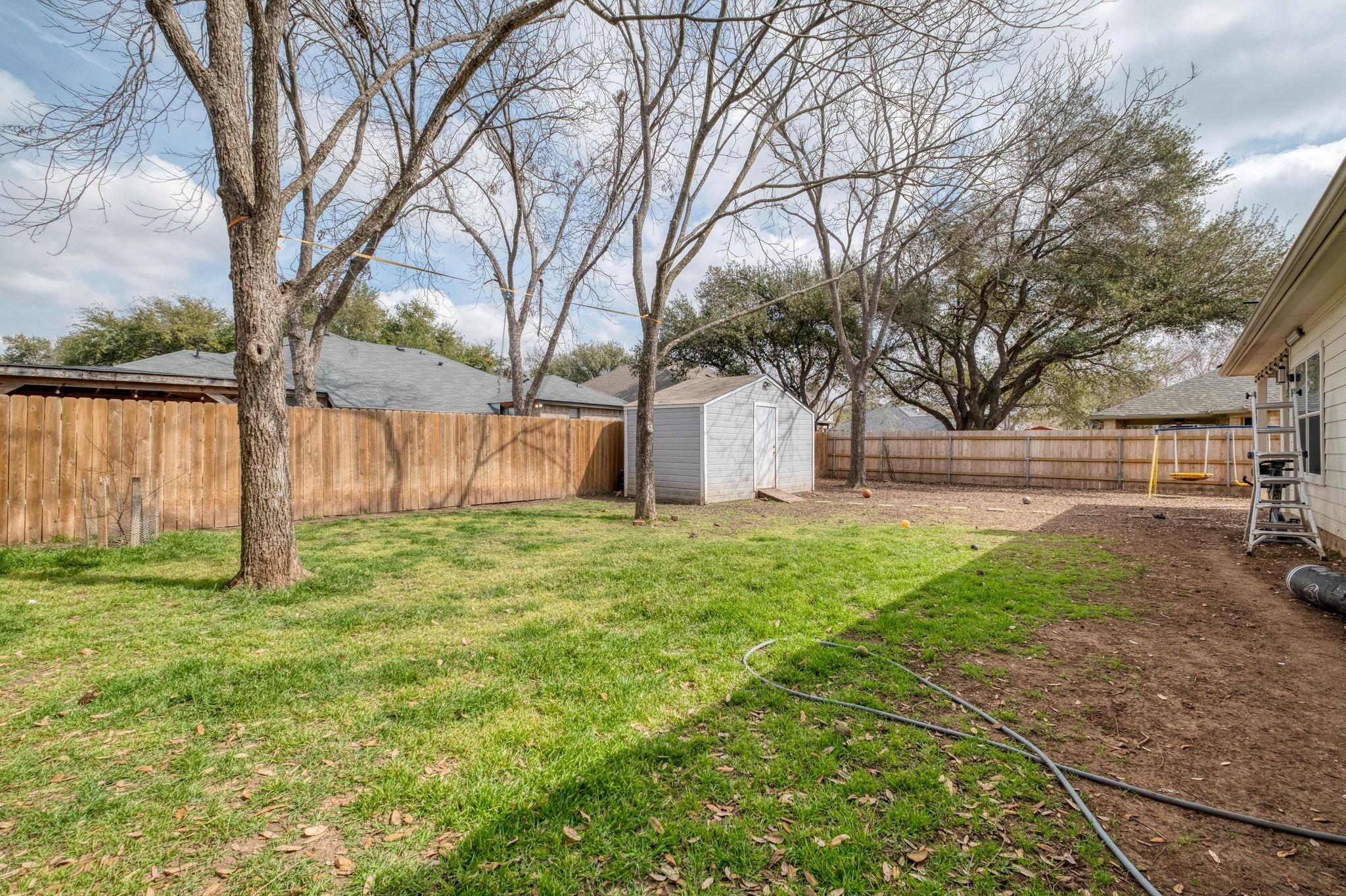 402 Split Oak Dr, Pflugerville, TX 78660