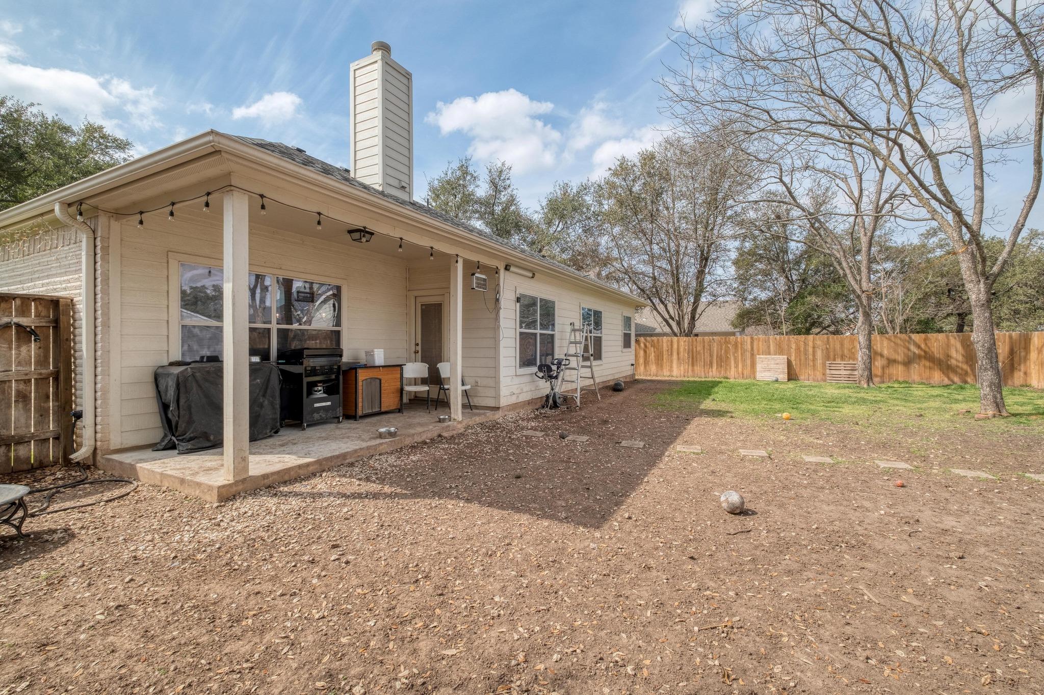 402 Split Oak Dr, Pflugerville, TX 78660