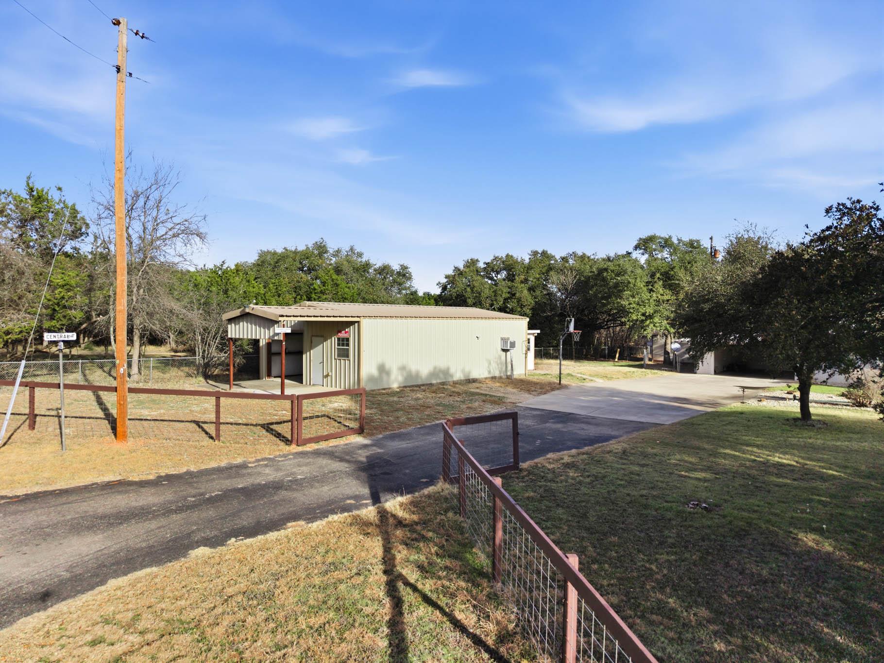 888 Shanklin Rd, Belton, TX 76513