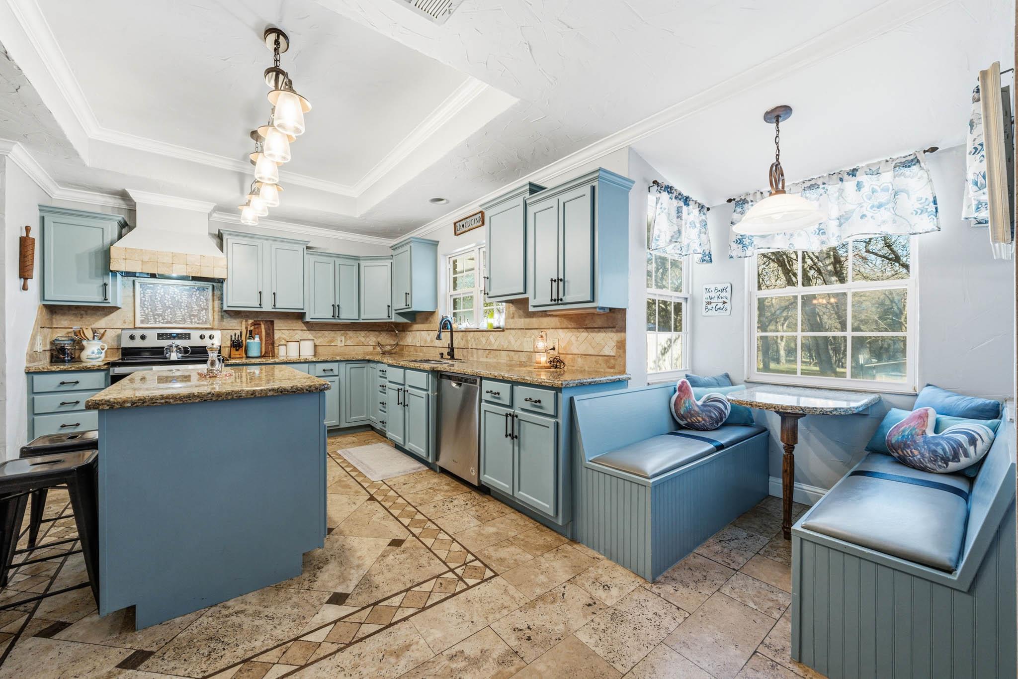 888 Shanklin Rd, Belton, TX 76513