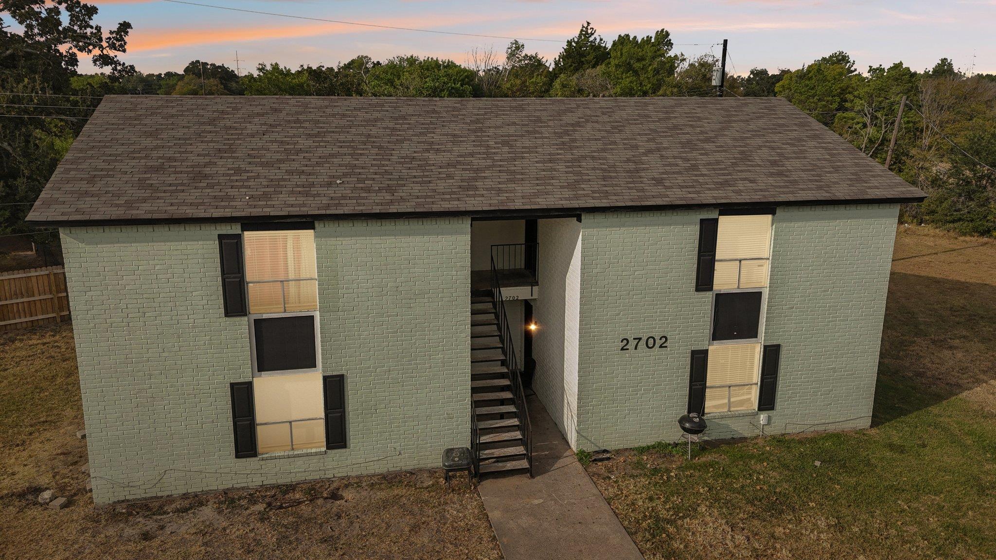 2702 Evergreen Cir, Bryan, TX 77801