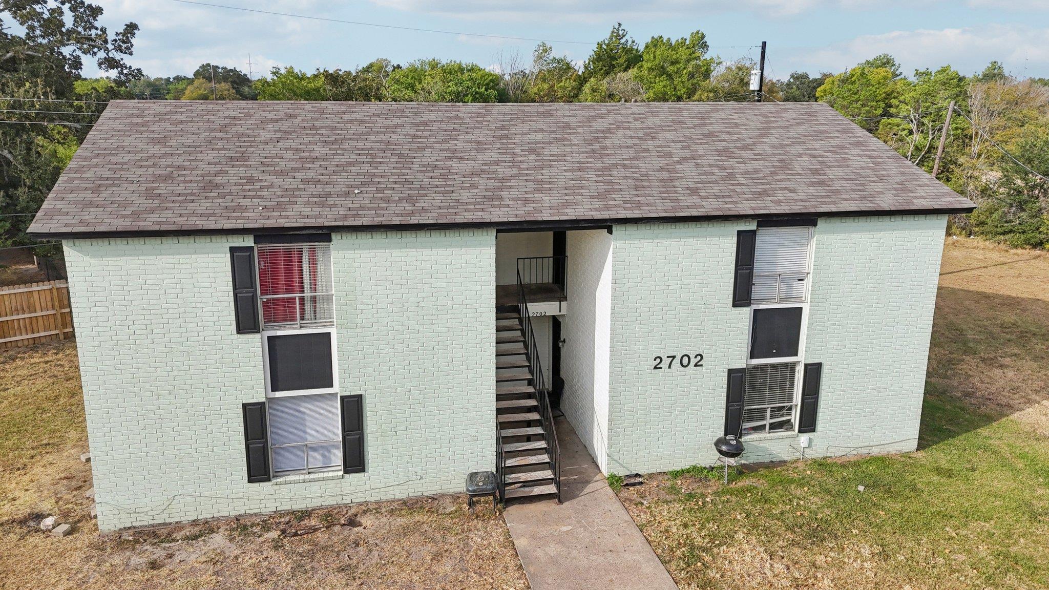 2702 Evergreen Cir, Bryan, TX 77801