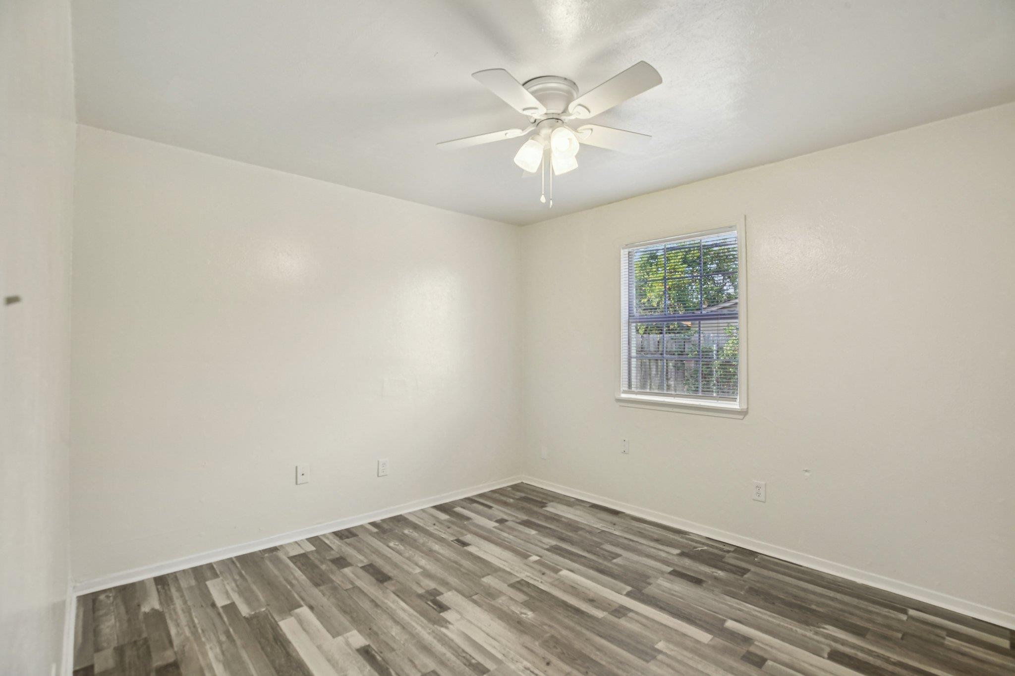 2702 Evergreen Cir, Bryan, TX 77801