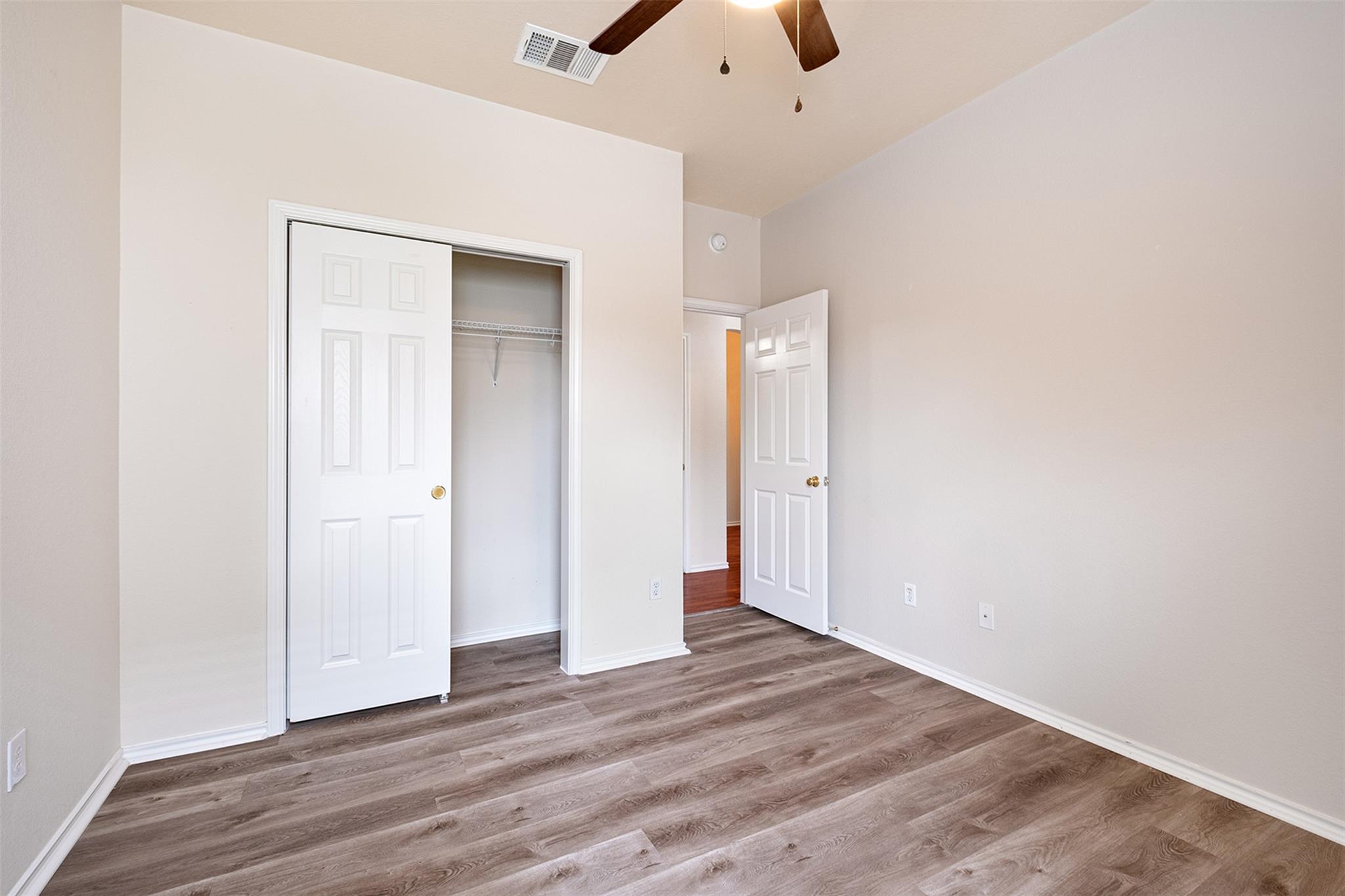 105 Almquist St, Hutto, TX 78634